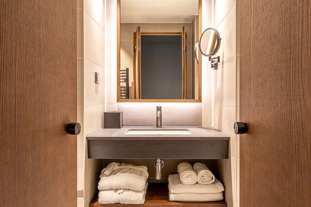 Le Bellune Paris Hotel & Spa