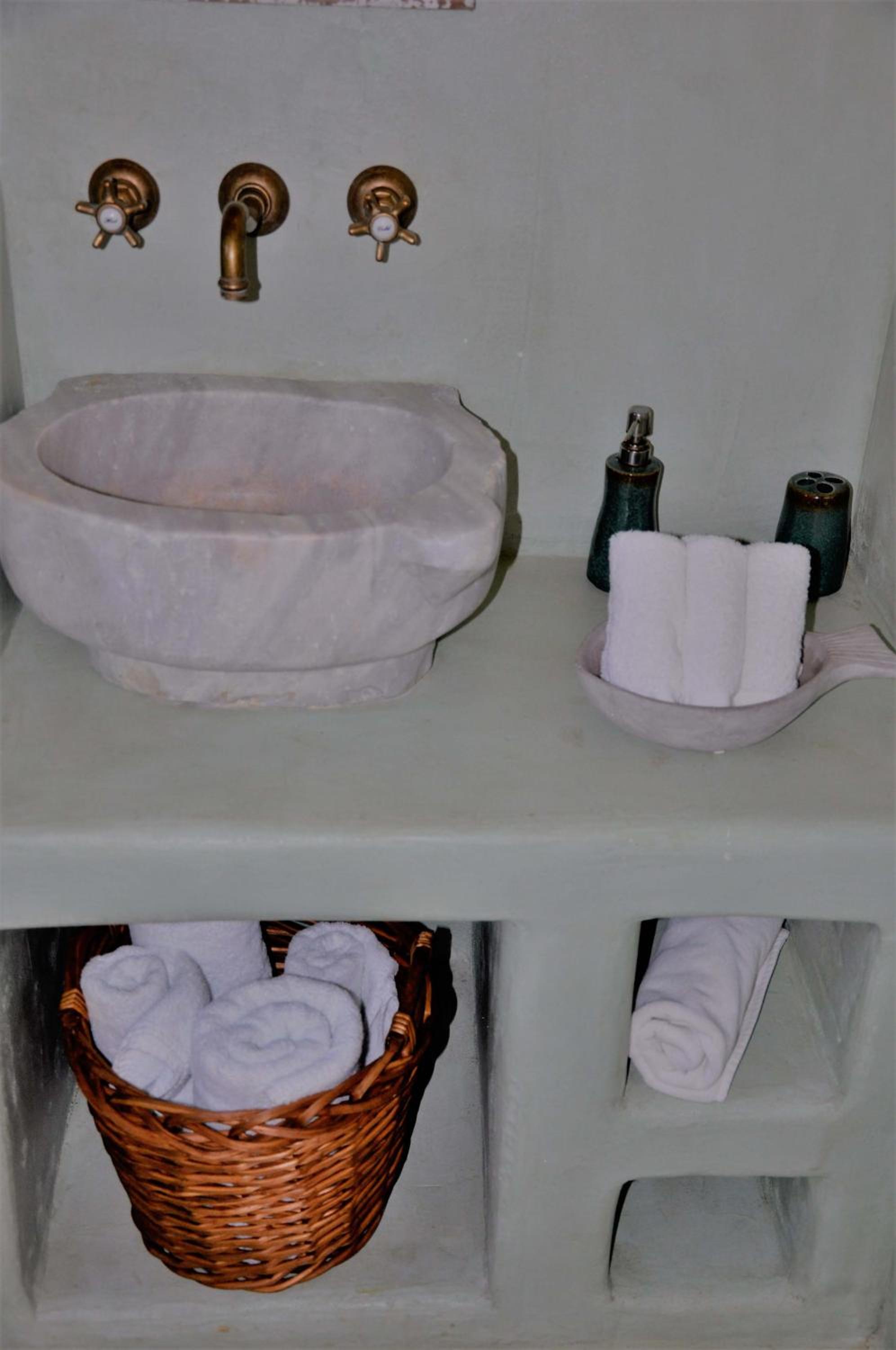 Pambelos Lodge
