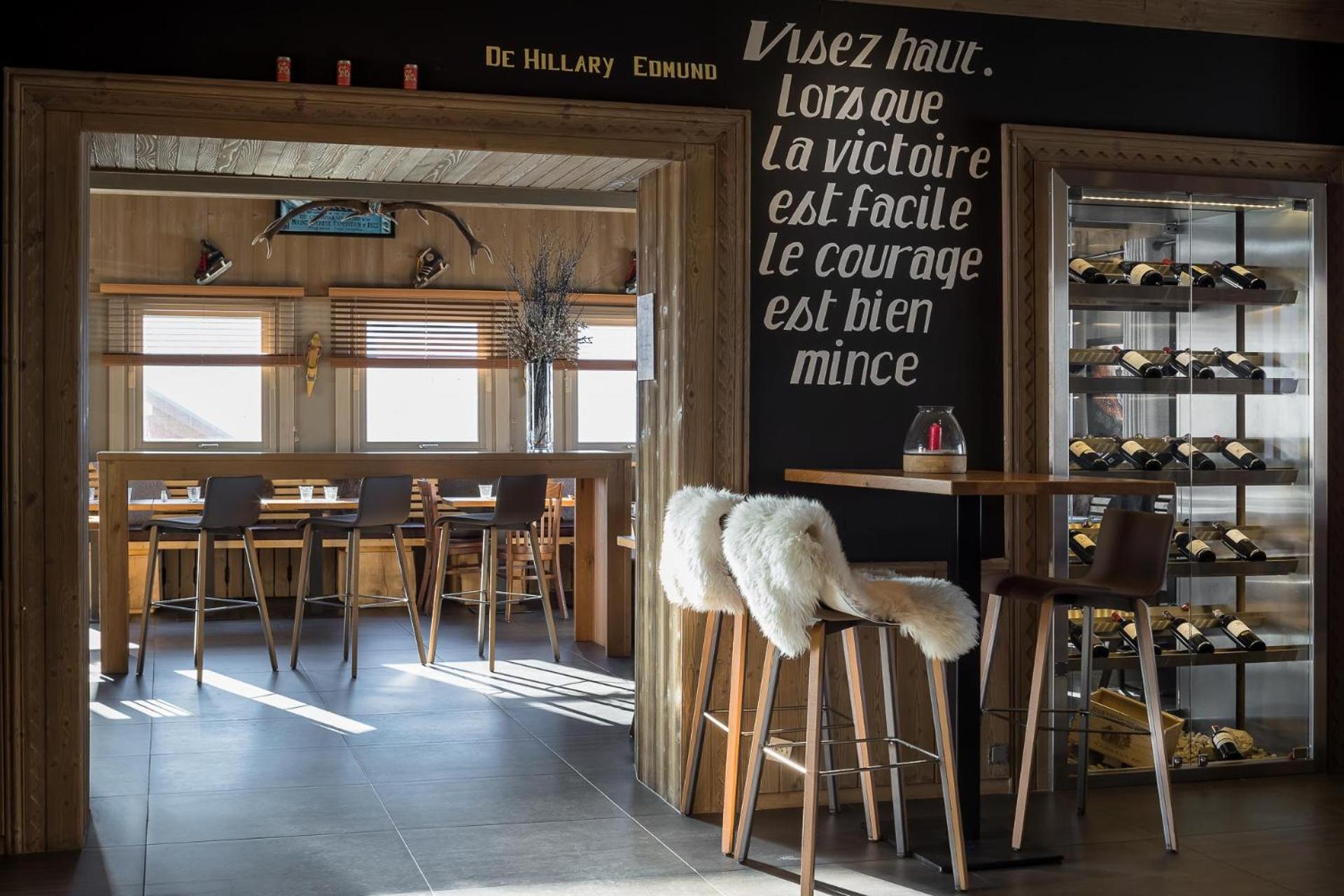 restaurant