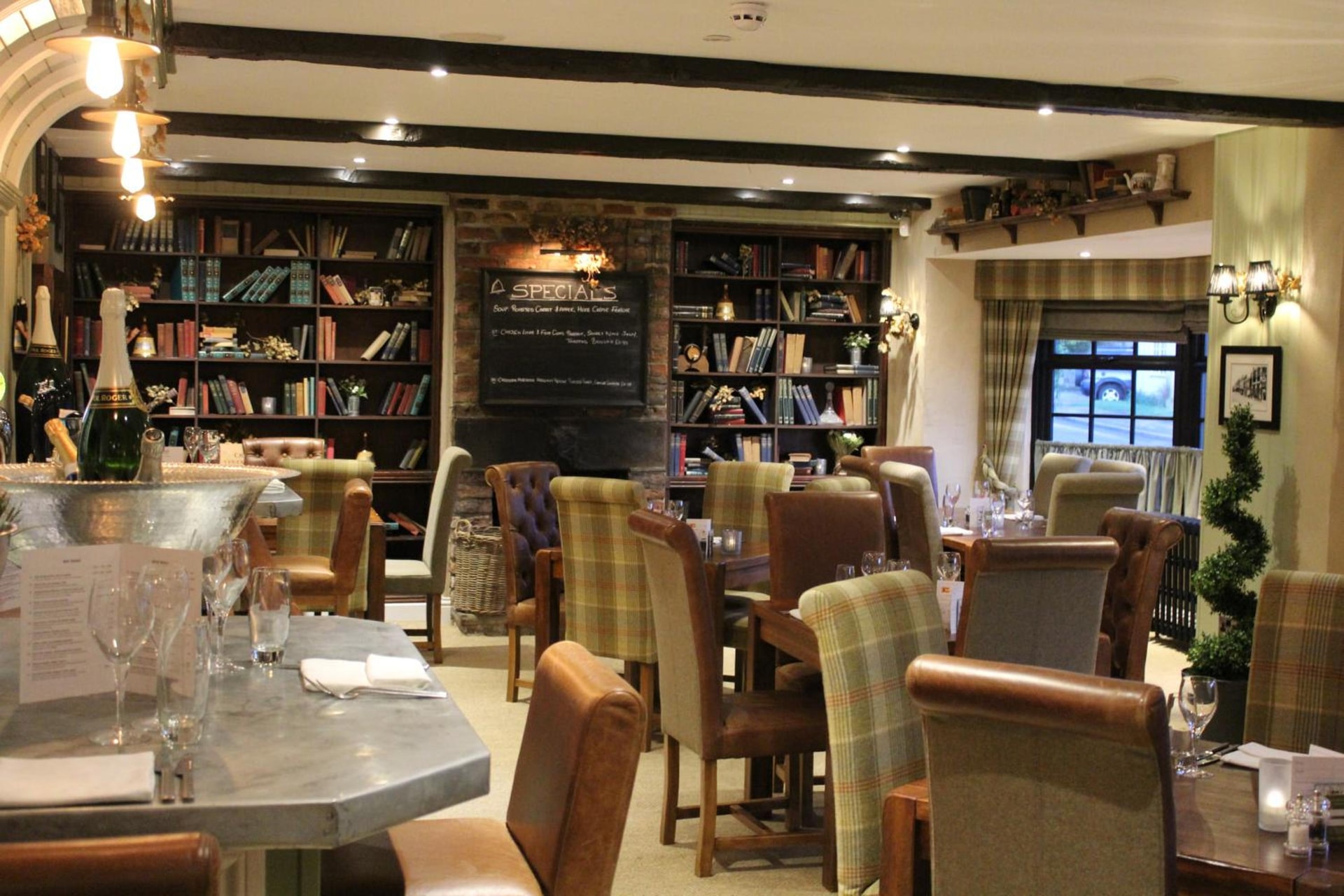 restaurant