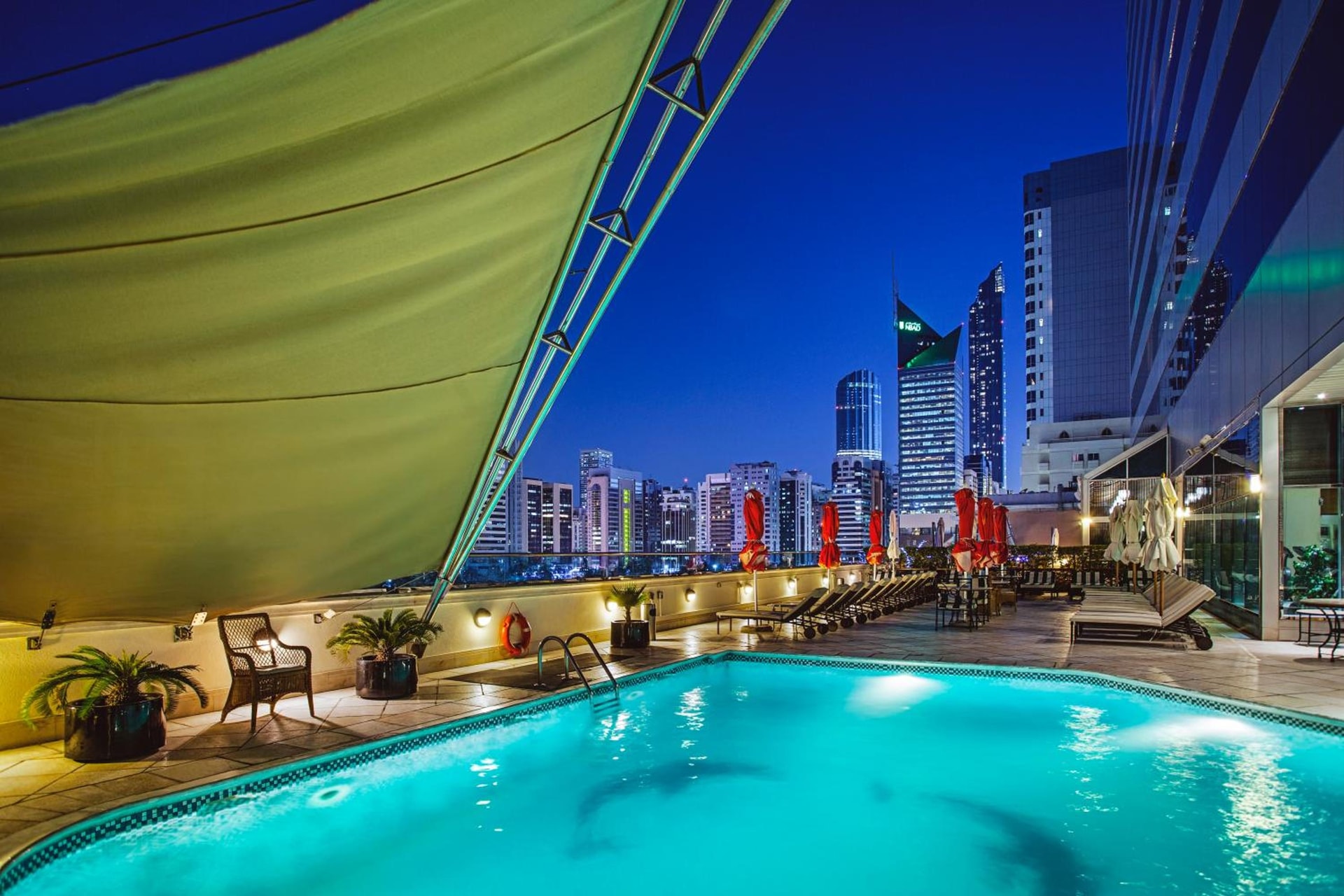 swimming pool