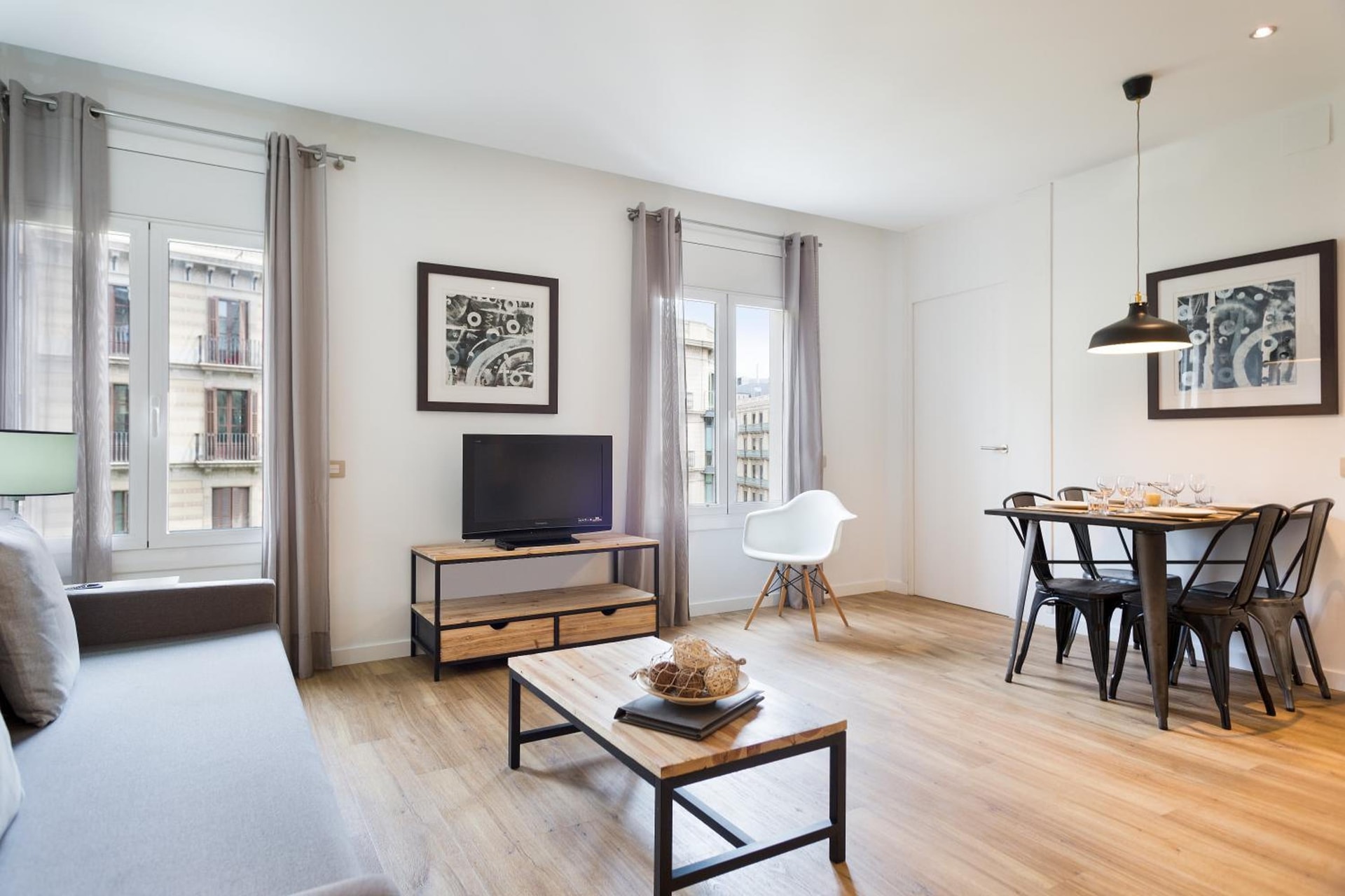 Amister Apartments