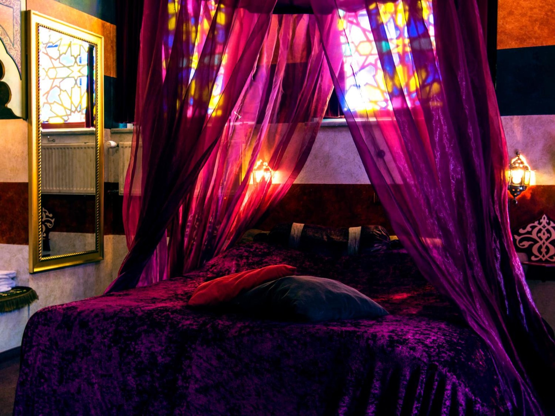 hotel room