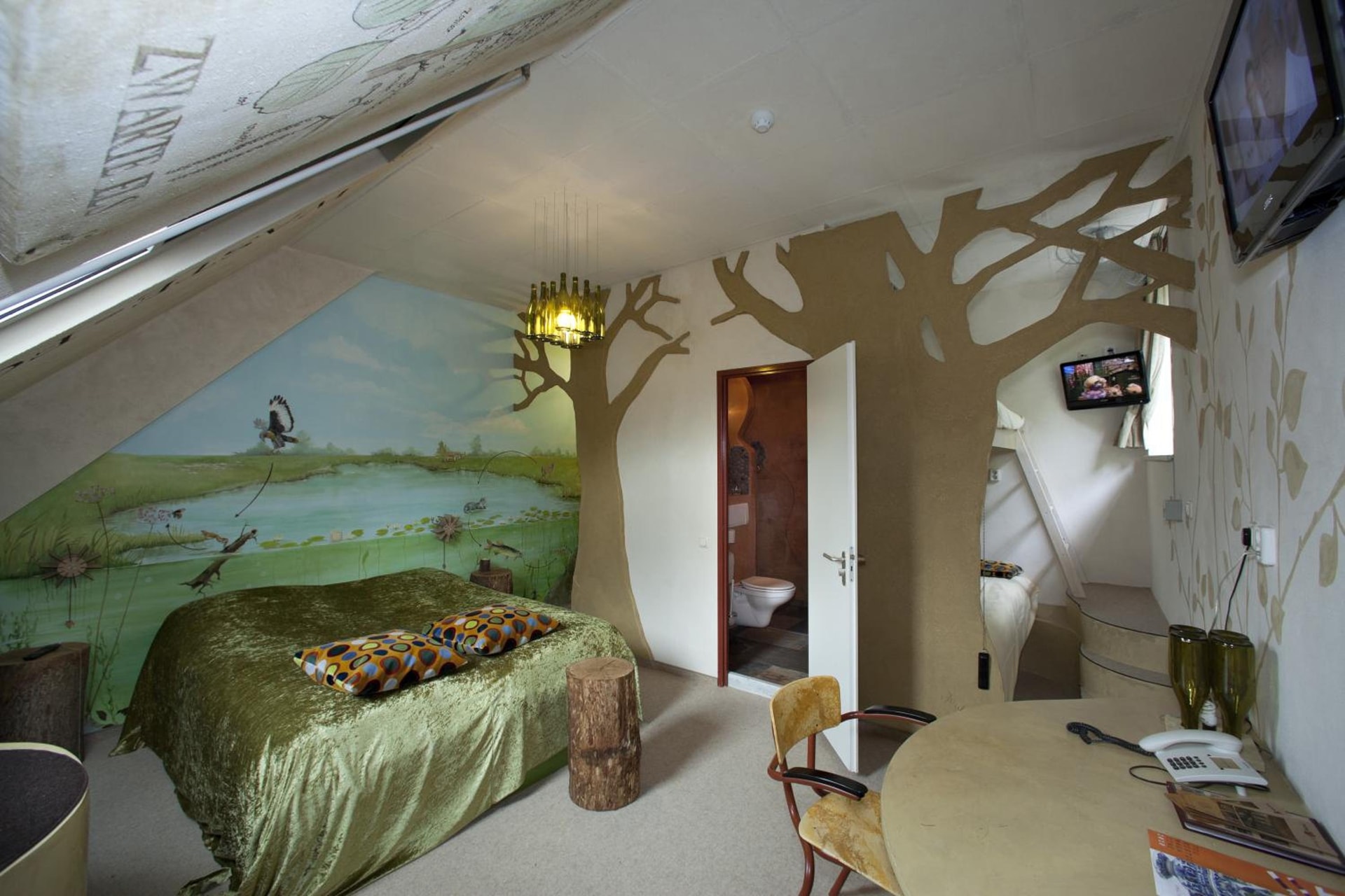 hotel room