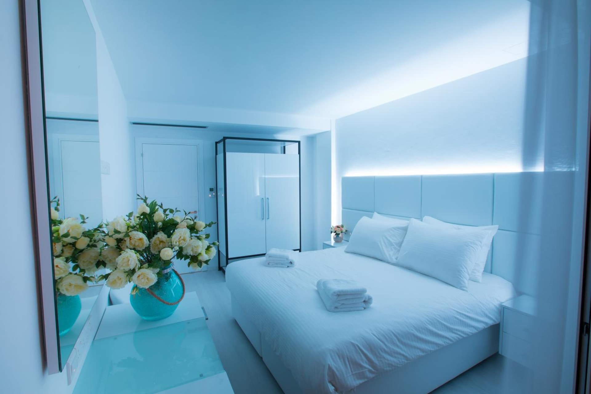 Hotel Napa Suites (Adults Only)