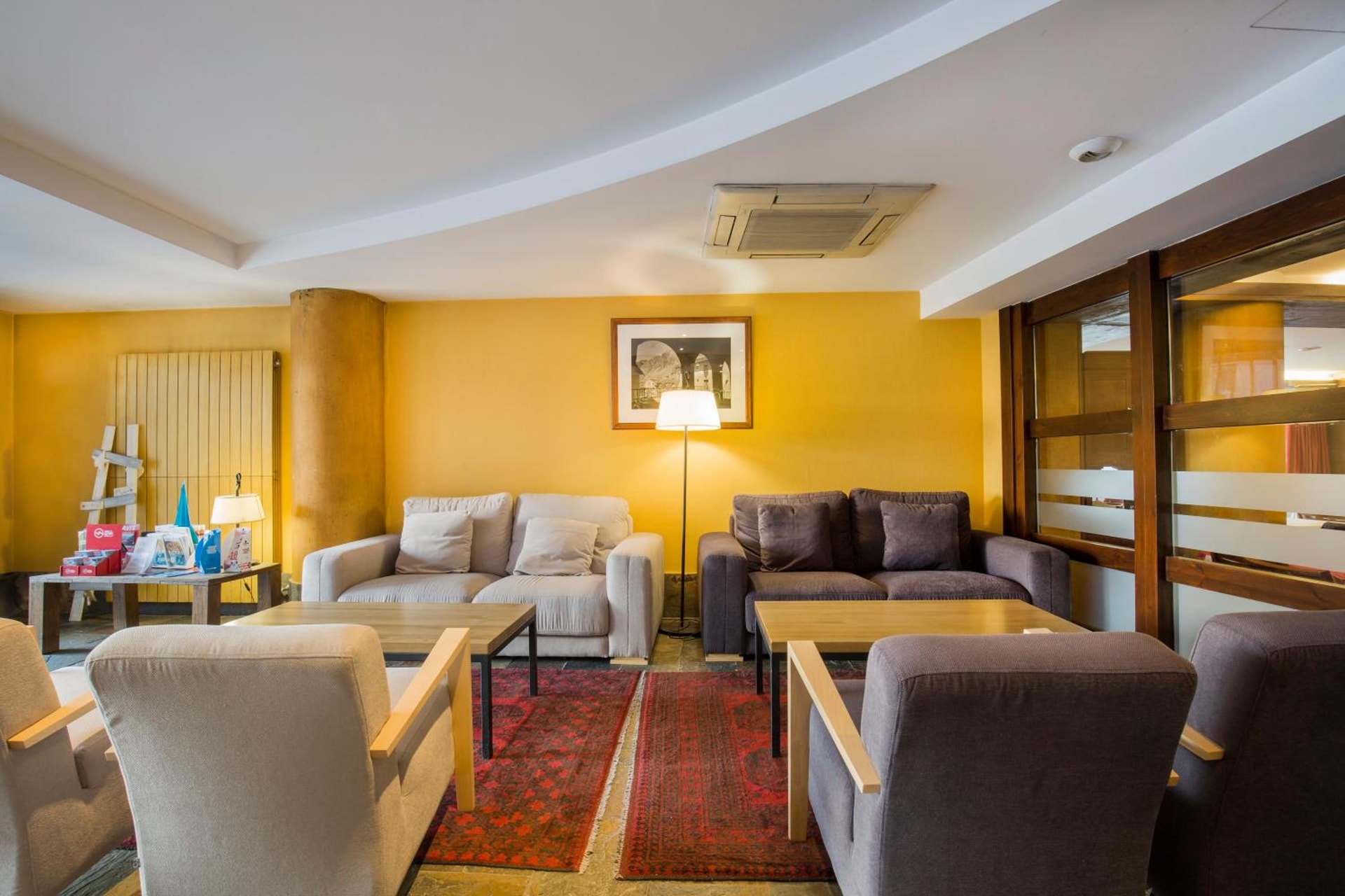 lounge
