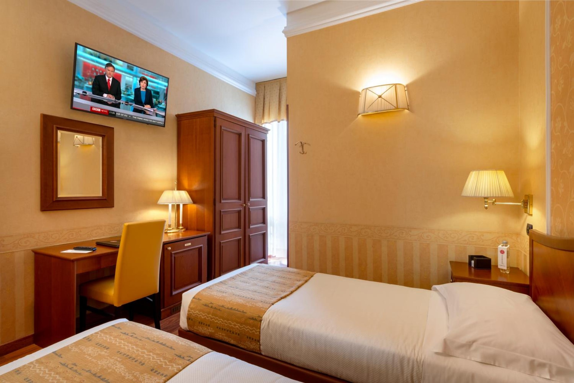 Lancaster Hotel