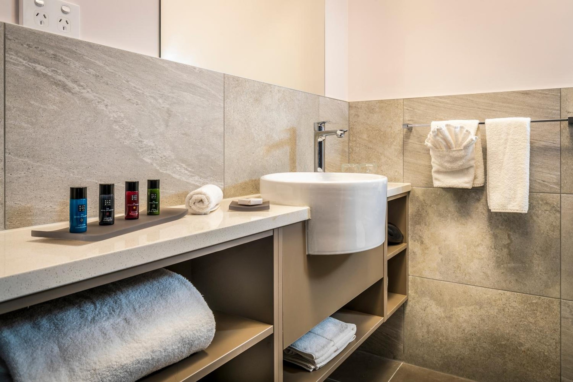 Marsden Suites Albany