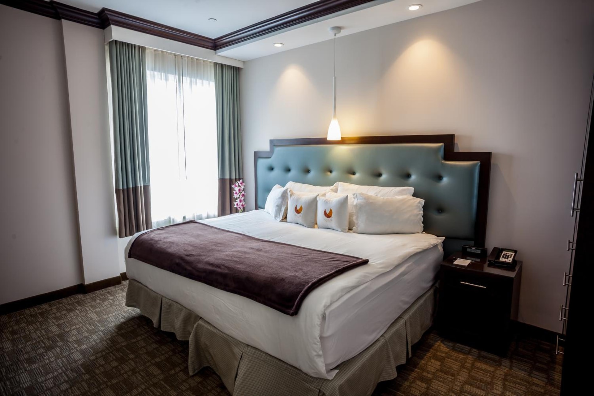 Aura Hotel Brooklyn