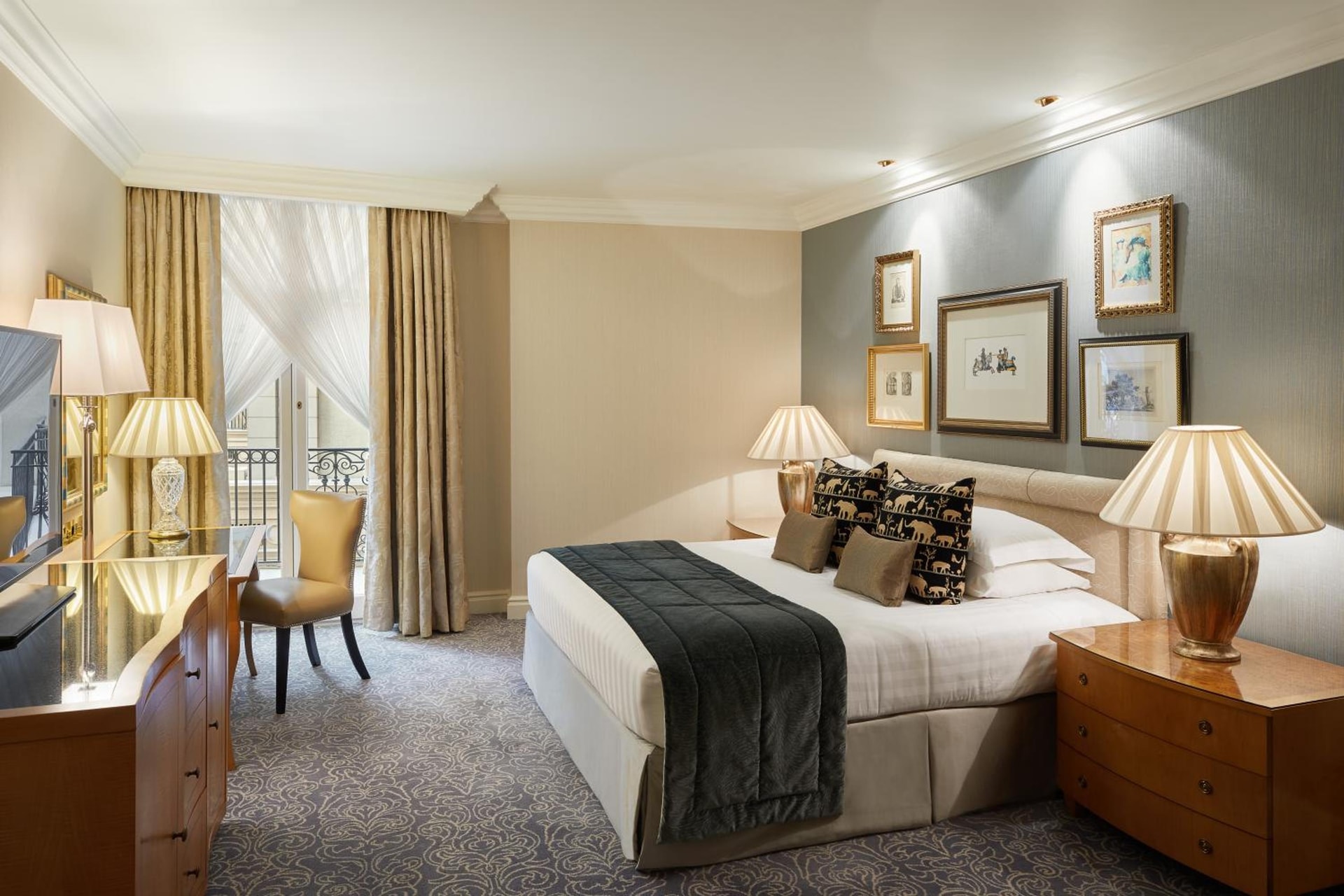 hotel room