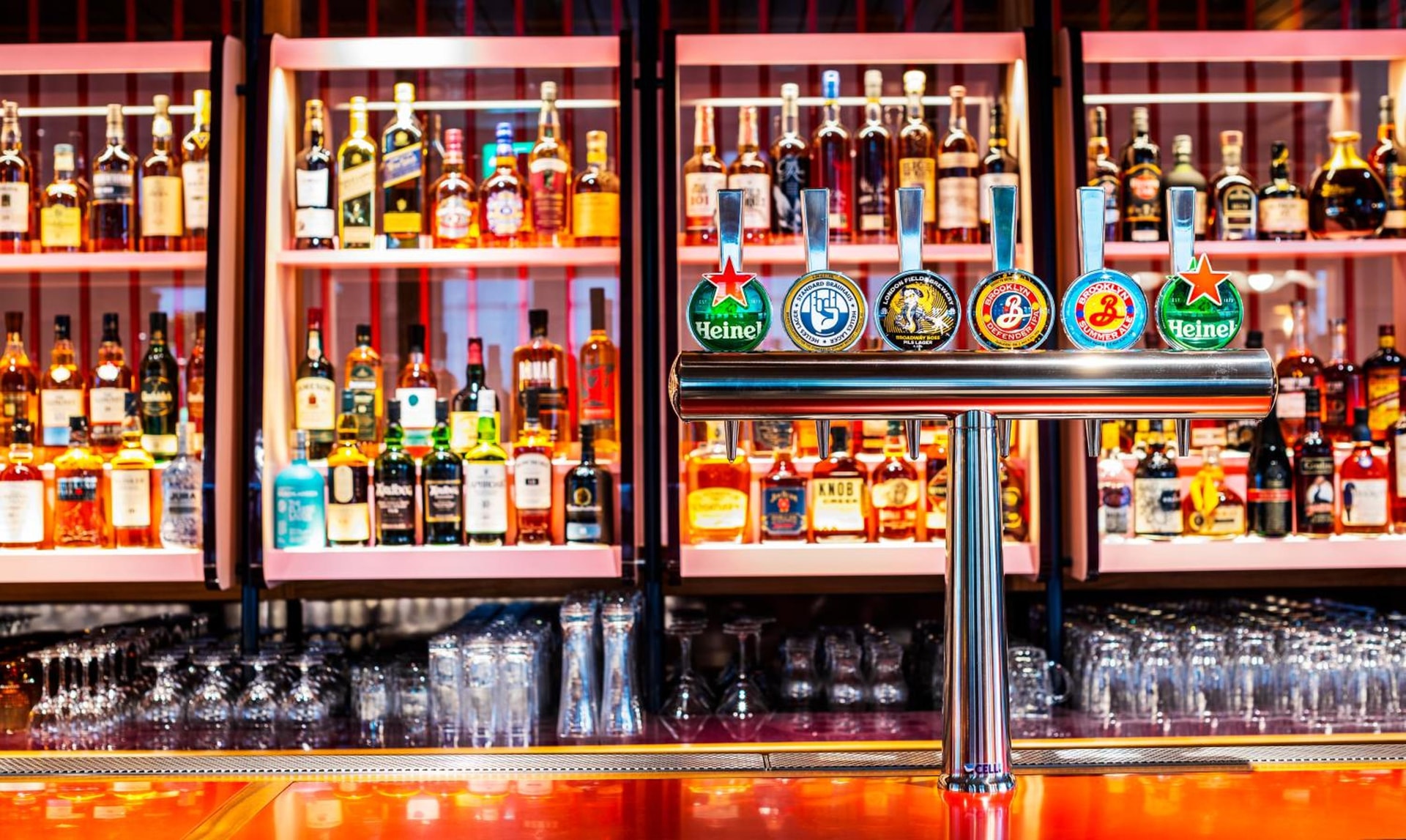 bar