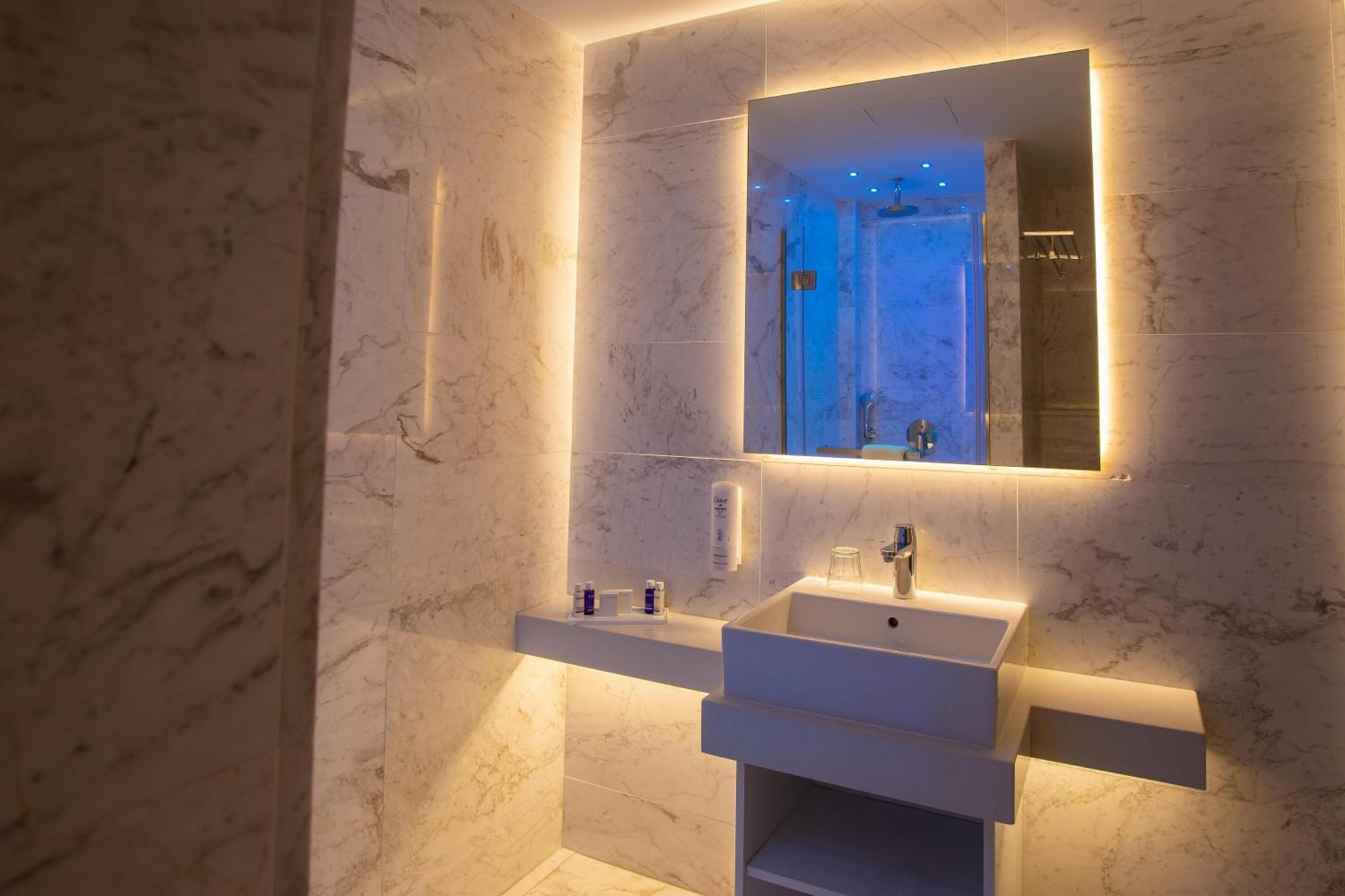 Hotel Napa Suites (Adults Only)