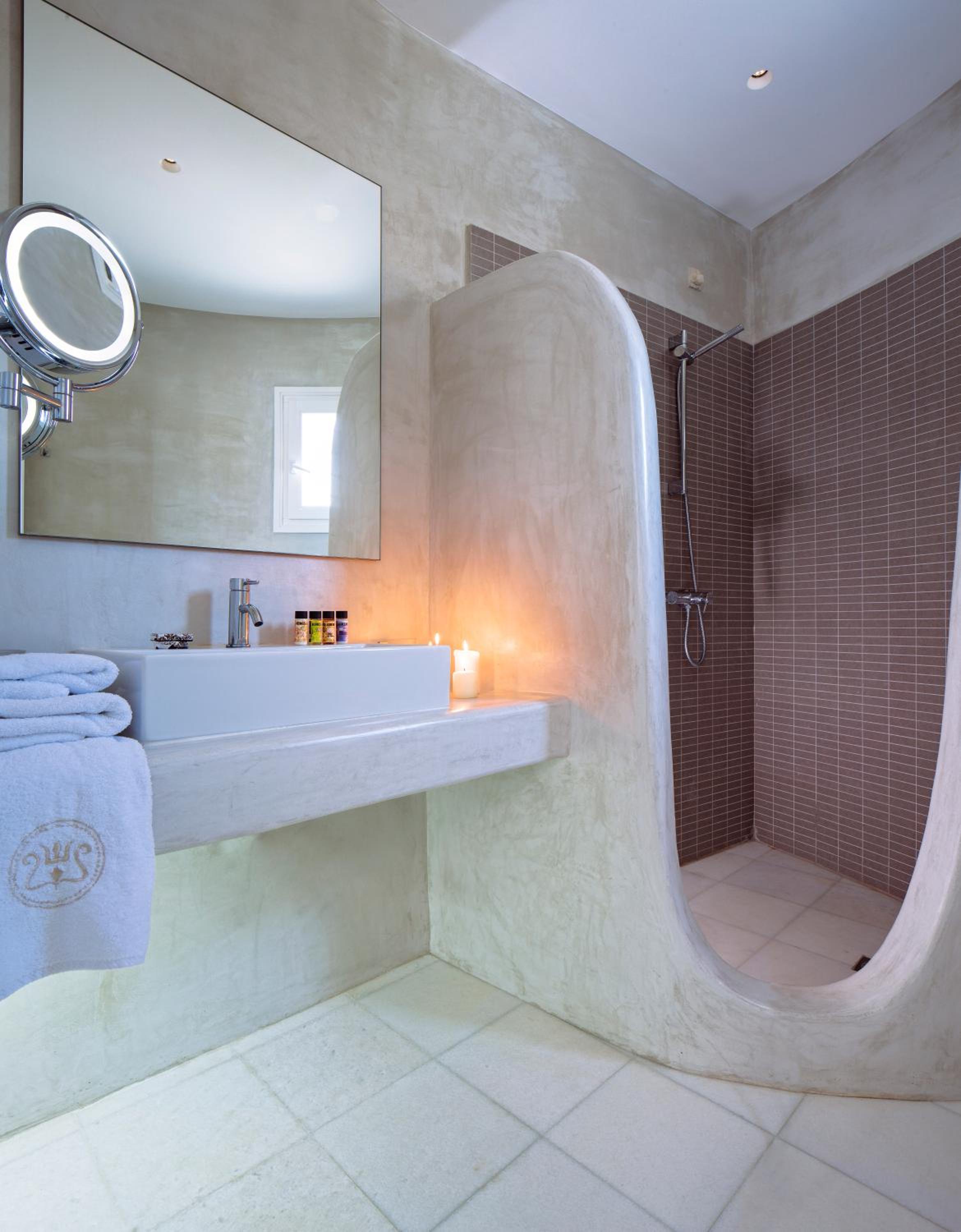 Poseidon of Paros Hotel & Spa