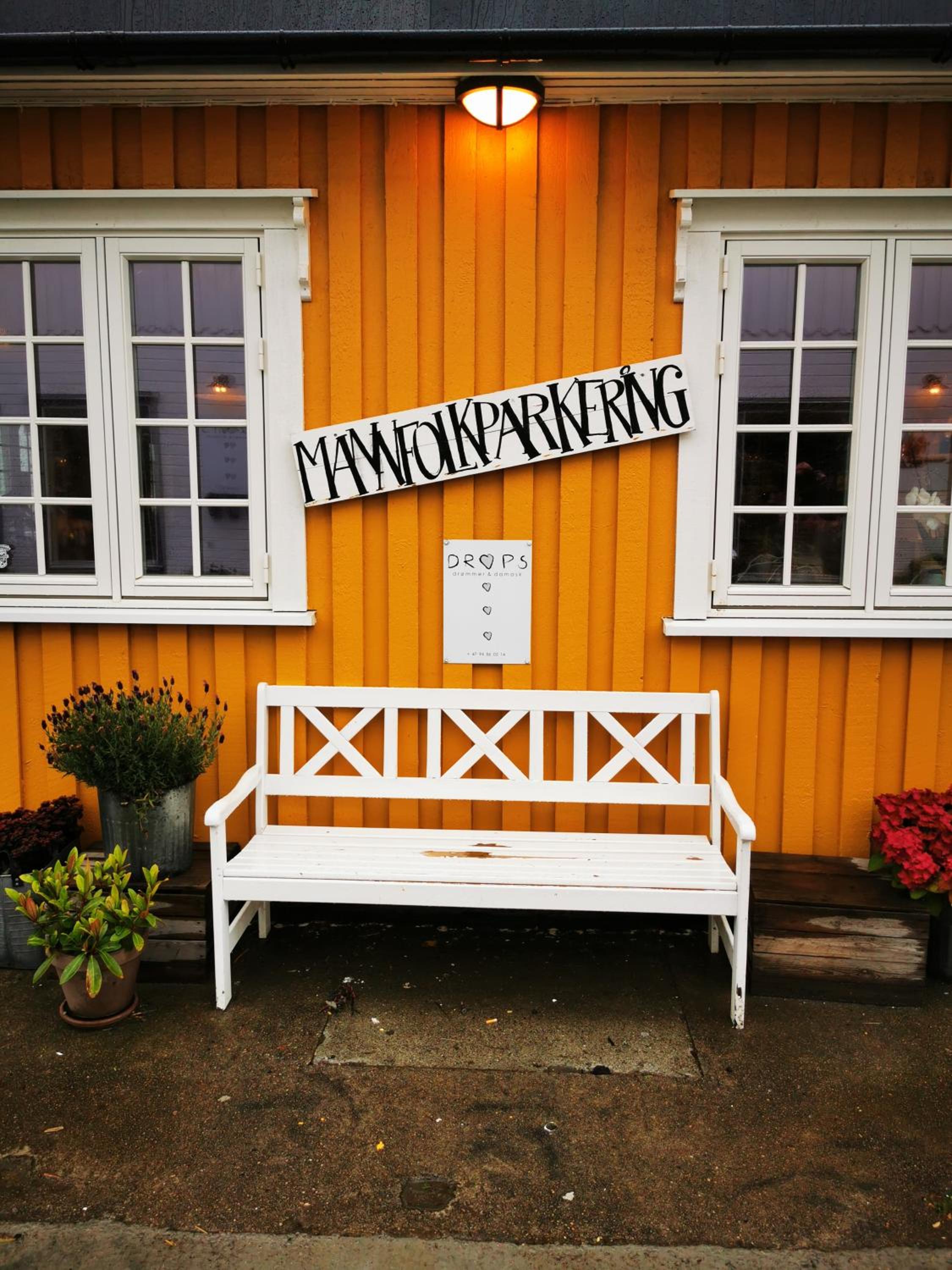 Henningsvær Guesthouse