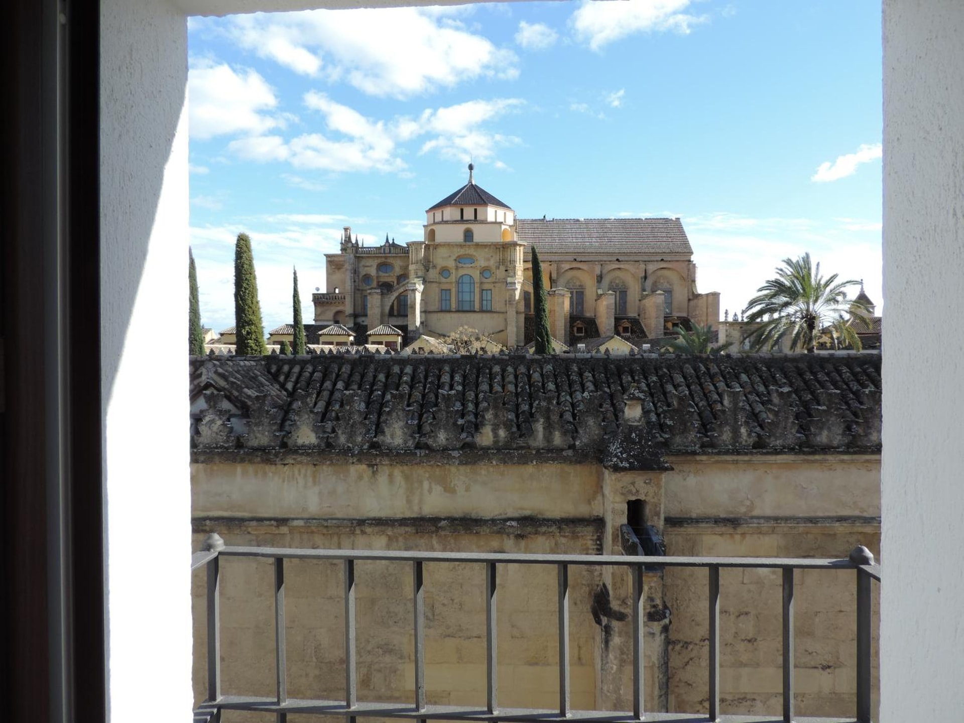 Hotel Boutique Caireles