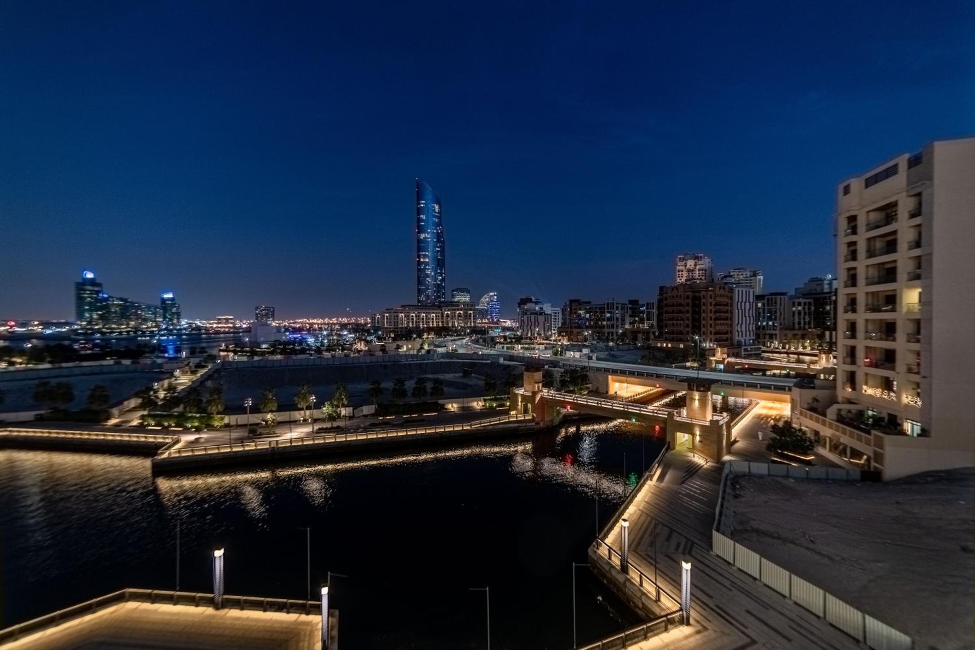 SUHA Creek Hotel Apartment, Waterfront Jaddaf, Dubai