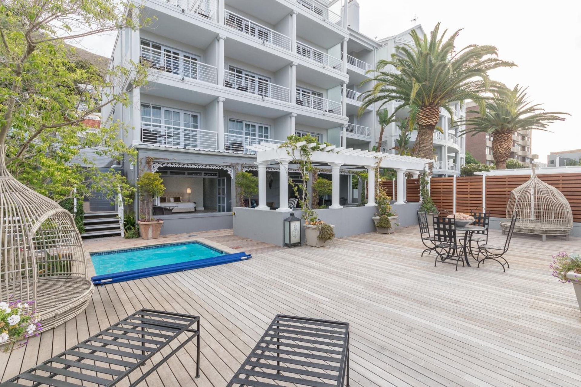 Romney Park Luxury Apartments by The Stay Collection