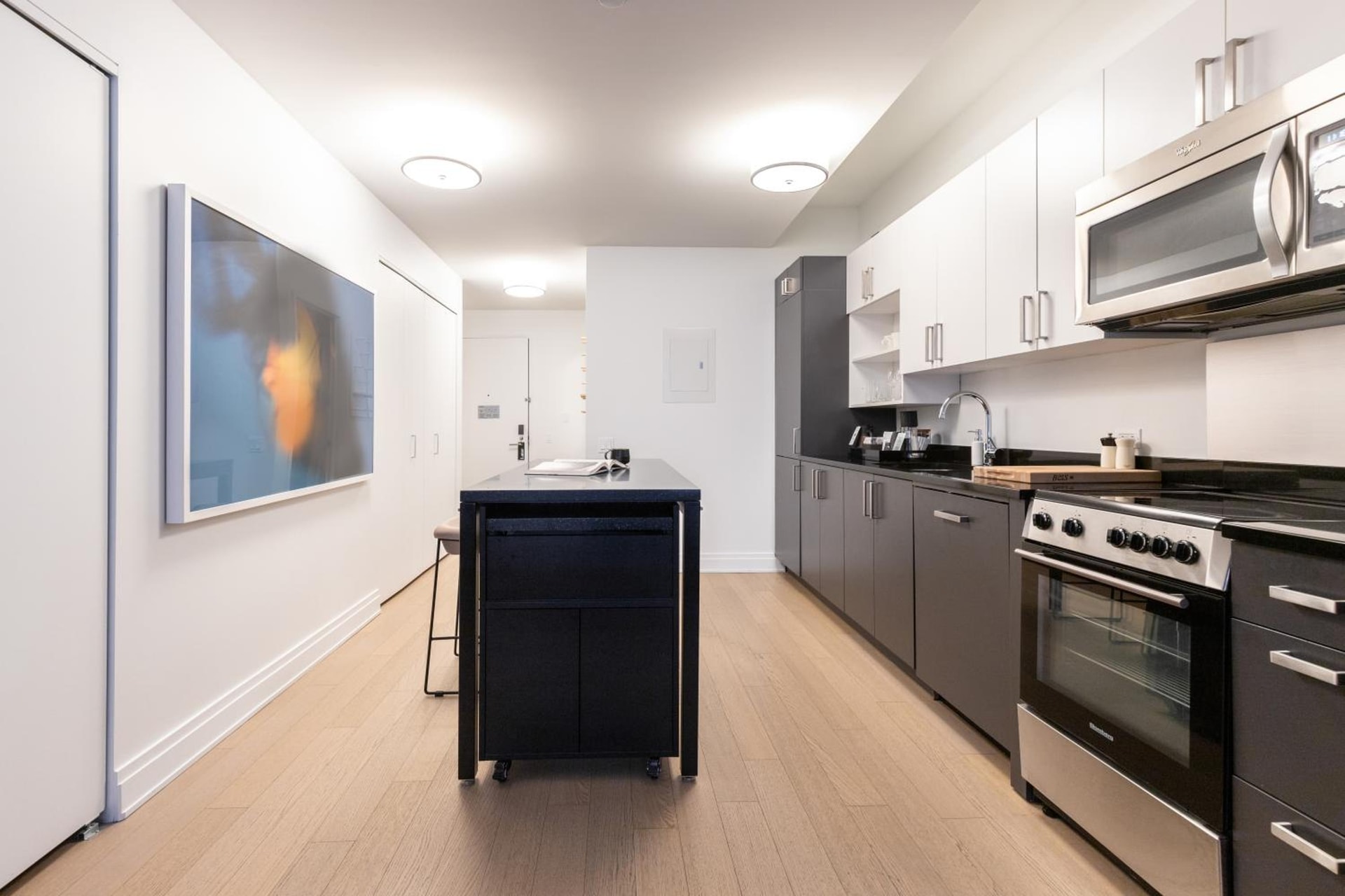 Mint House 70 Pine by Kasa