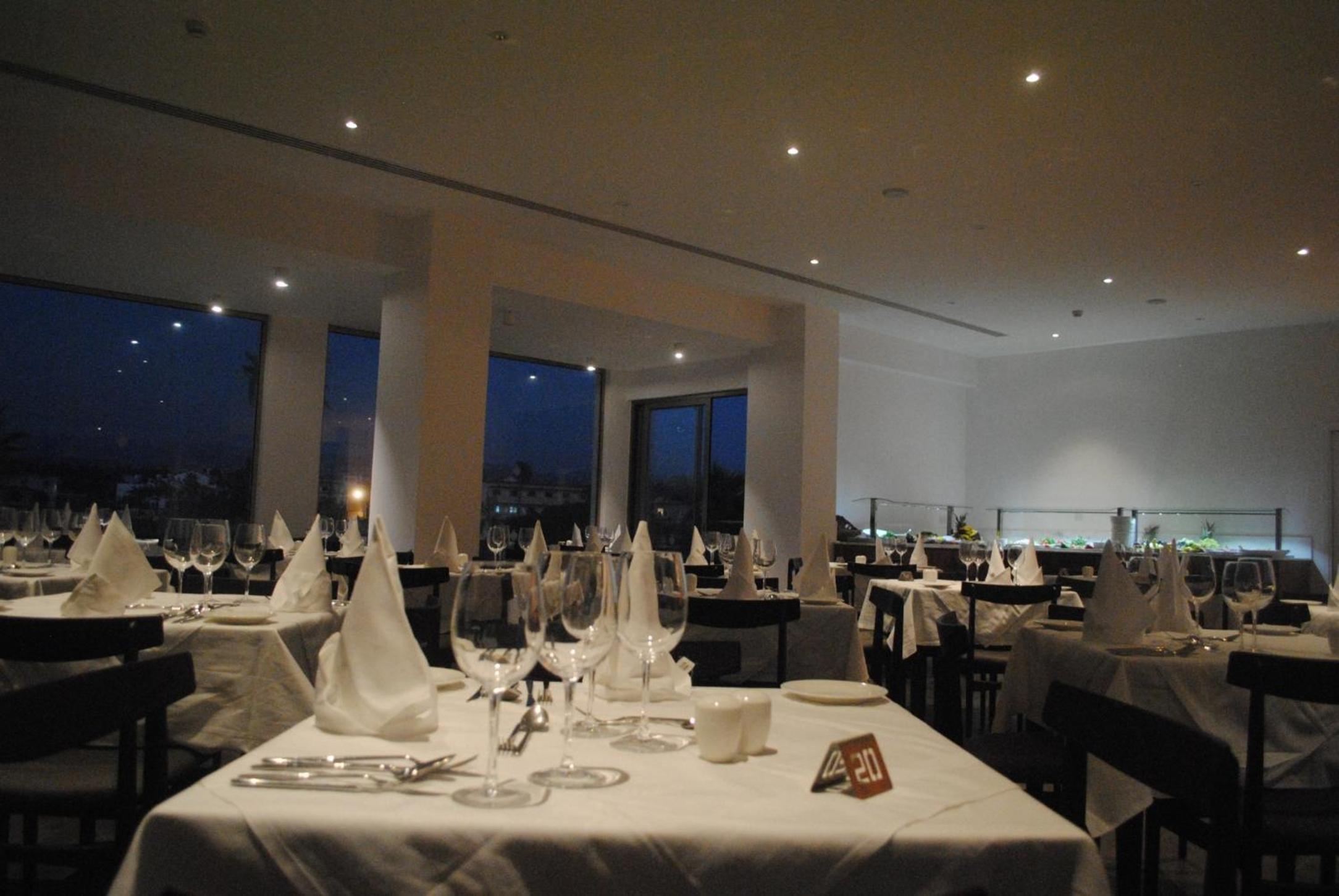 Gold Lagoon Kosher Hotel - by Amphora Hotel & Suites