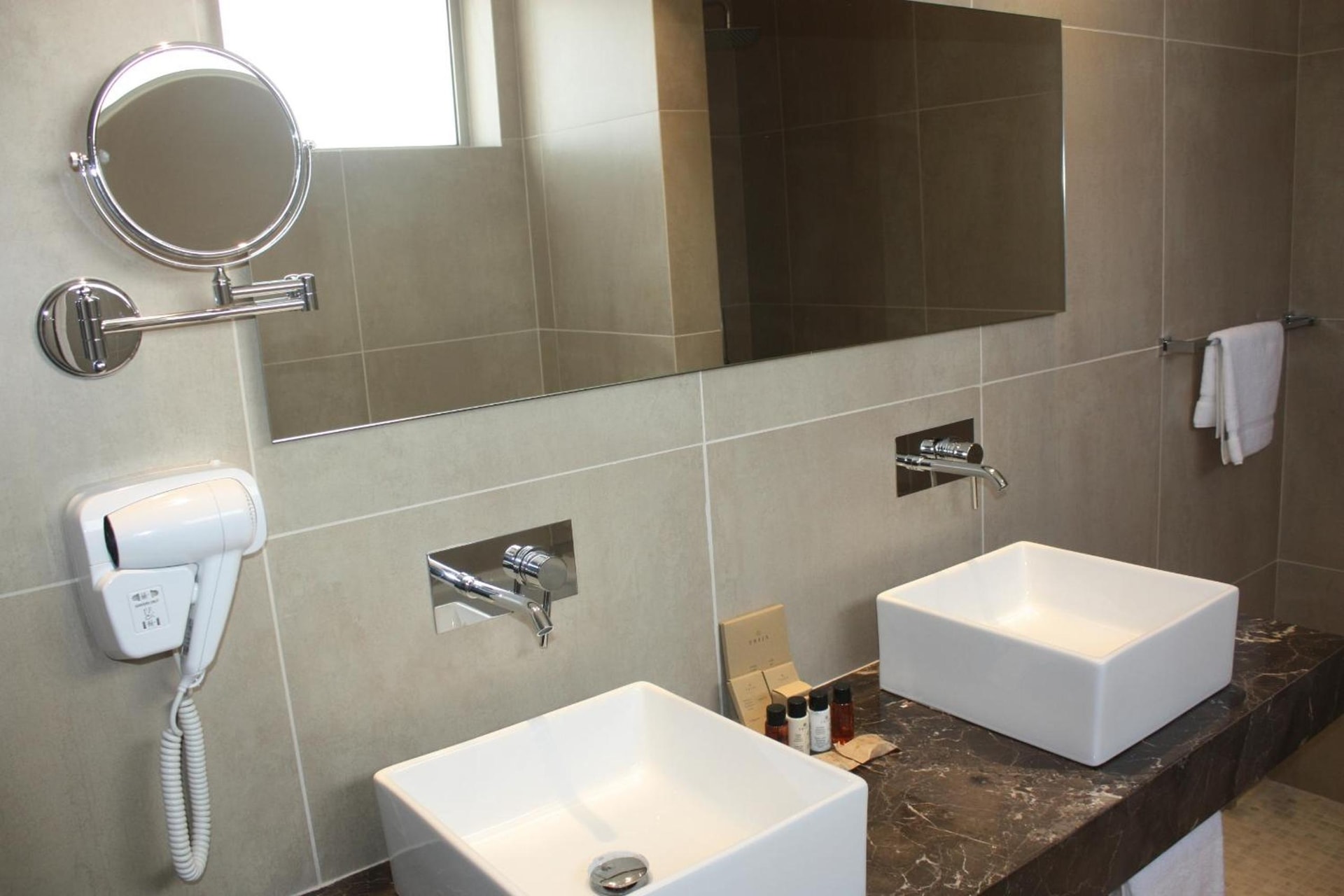 Gold Lagoon Kosher Hotel - by Amphora Hotel & Suites