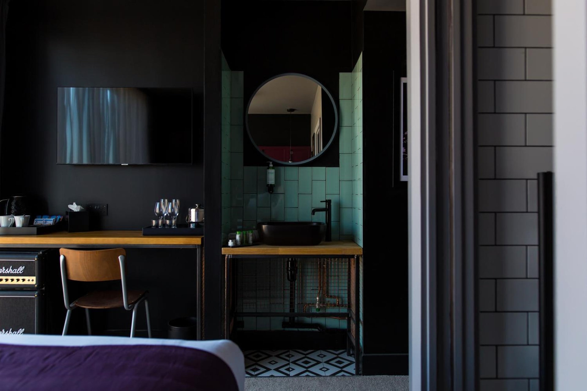 hotel room