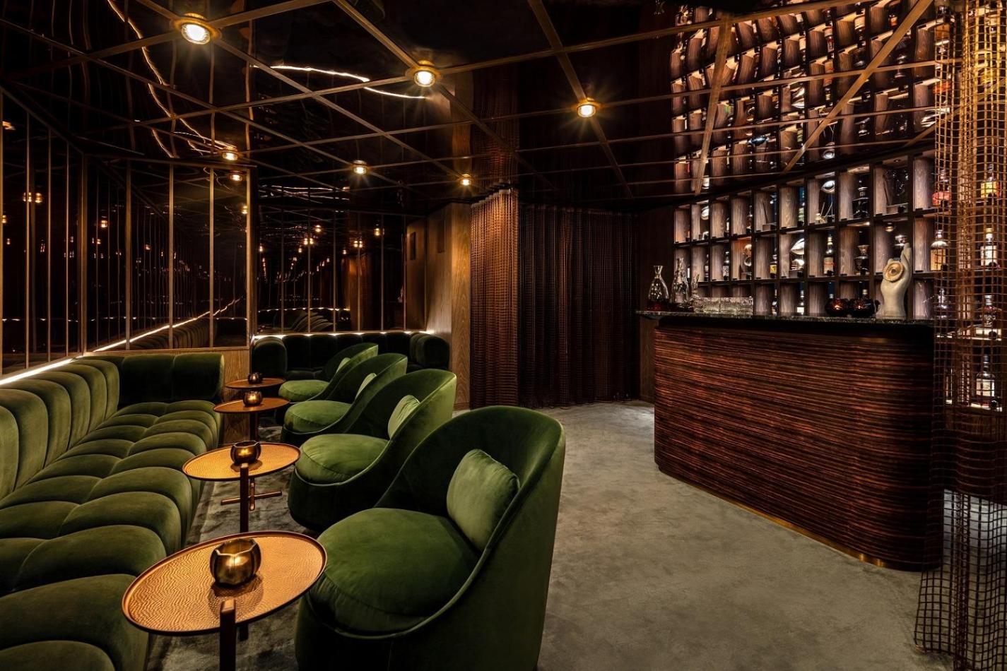bar