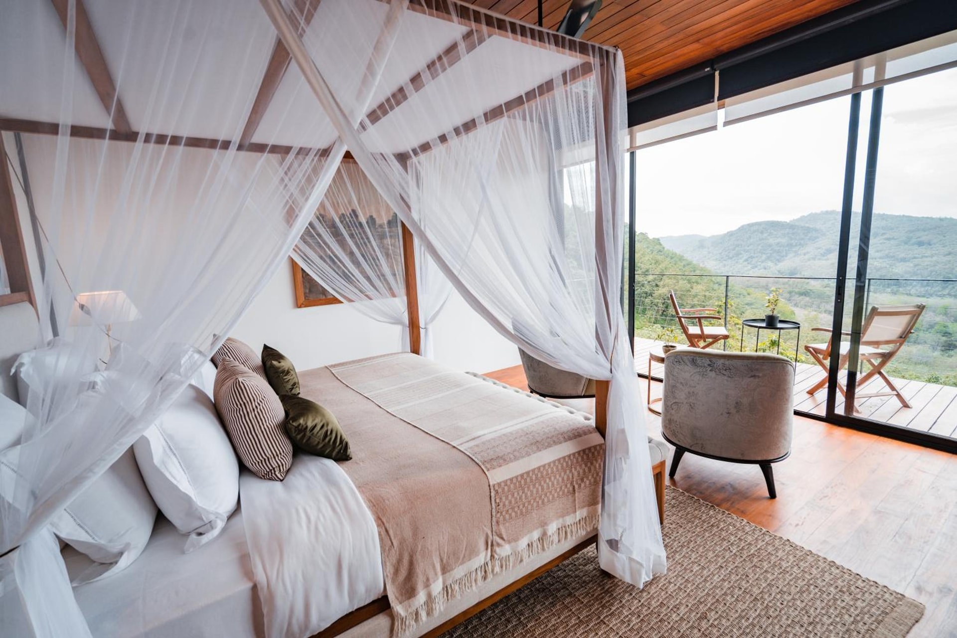 Glenross Living - A Collection of 7 Private Pool Villas and 3 Colonial Suites