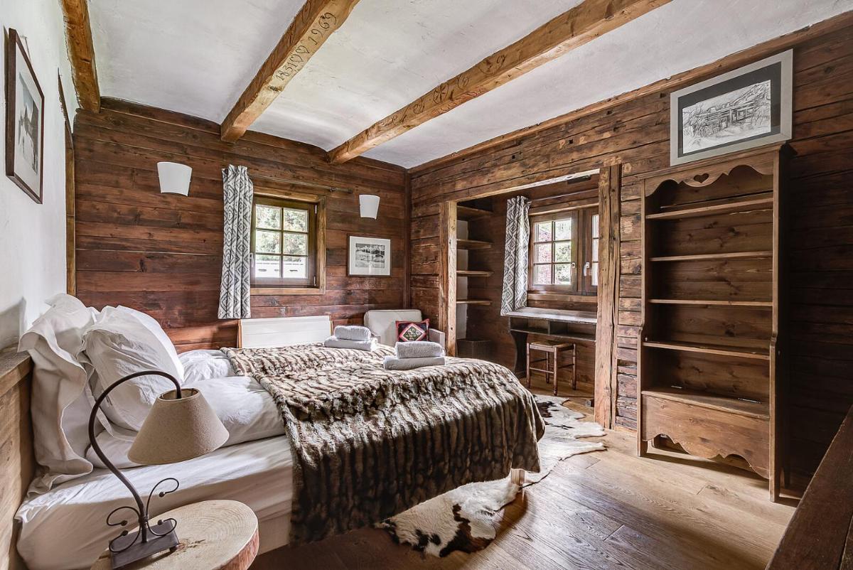 Chalet Heron