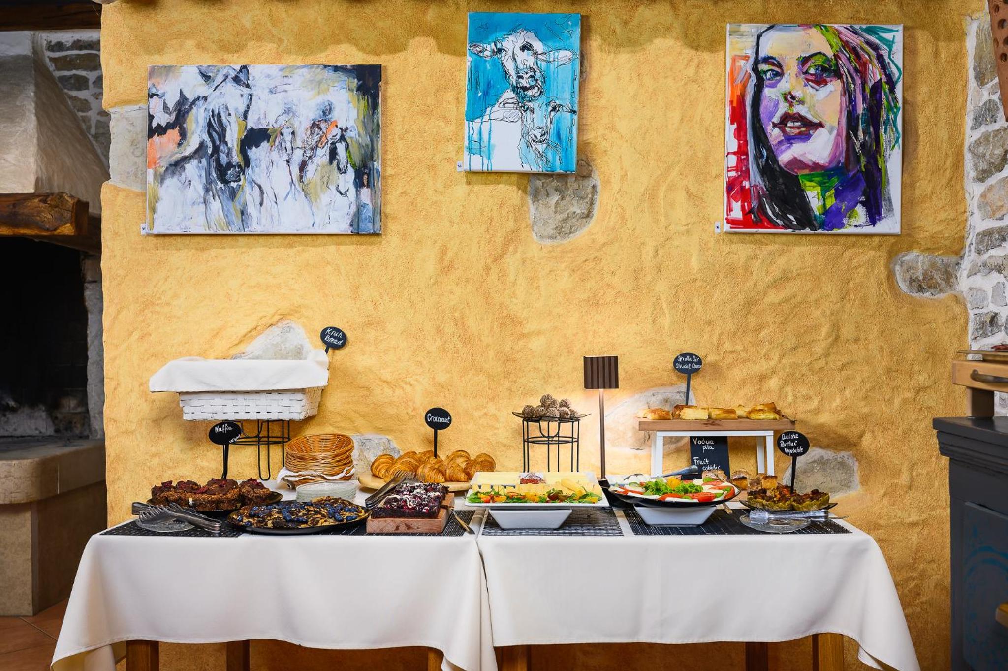 Ponte Porton Dining & lodging