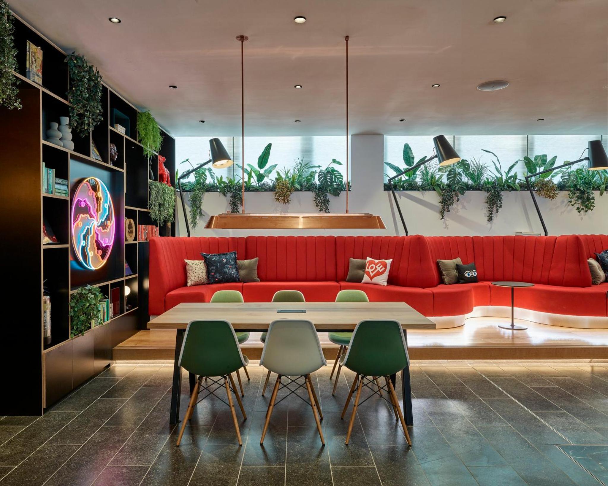 citizenM London Victoria Station