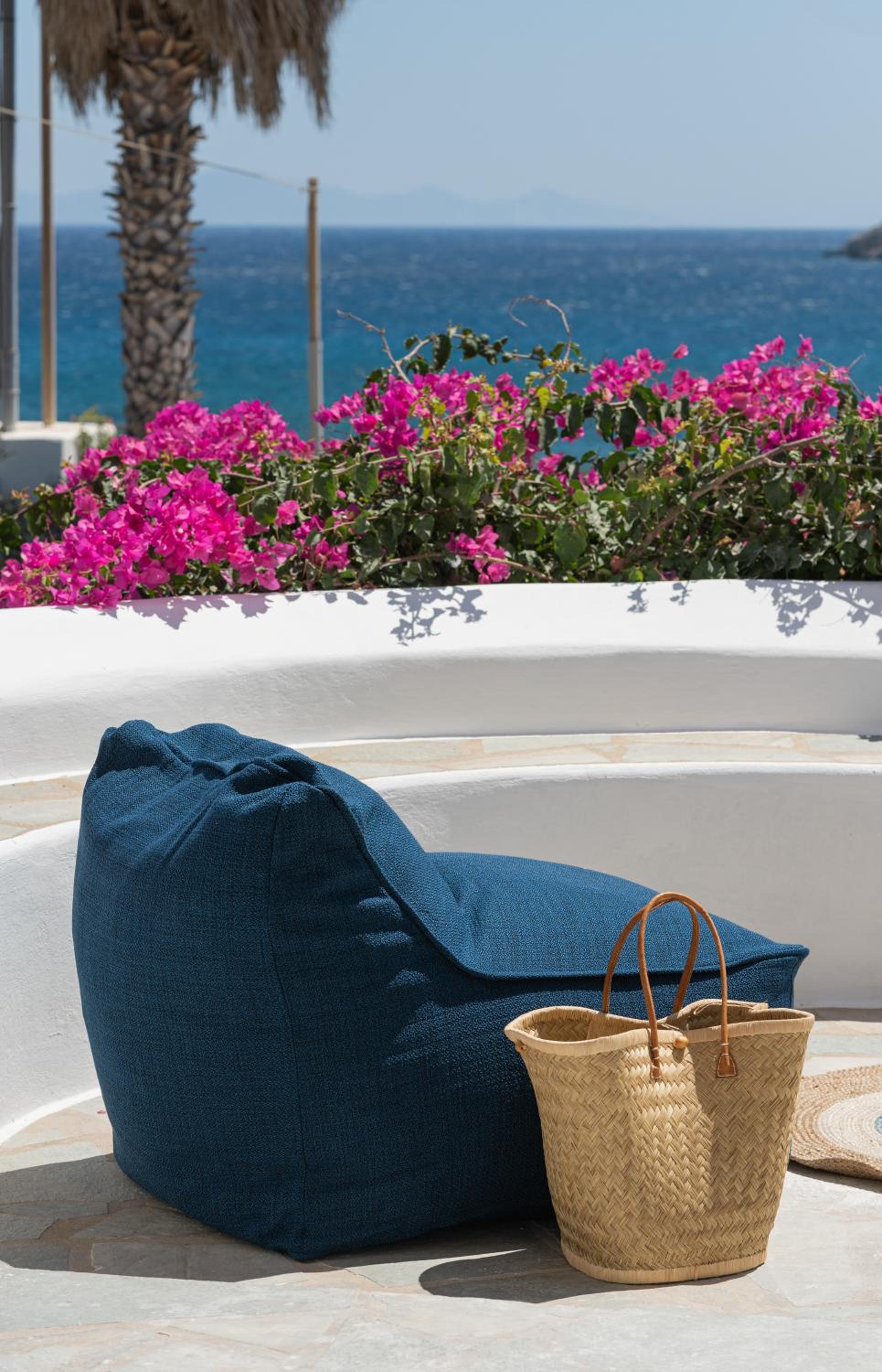 KAMEO, Antiparos