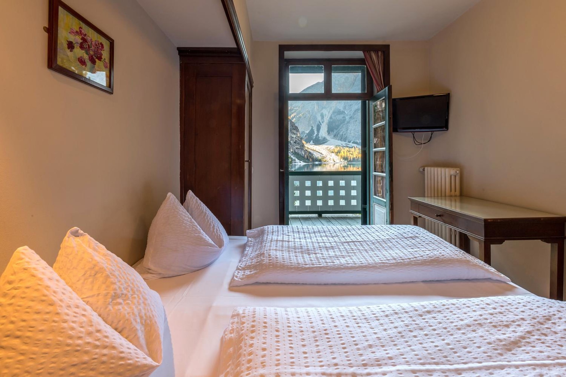 Hotel Lago di Braies