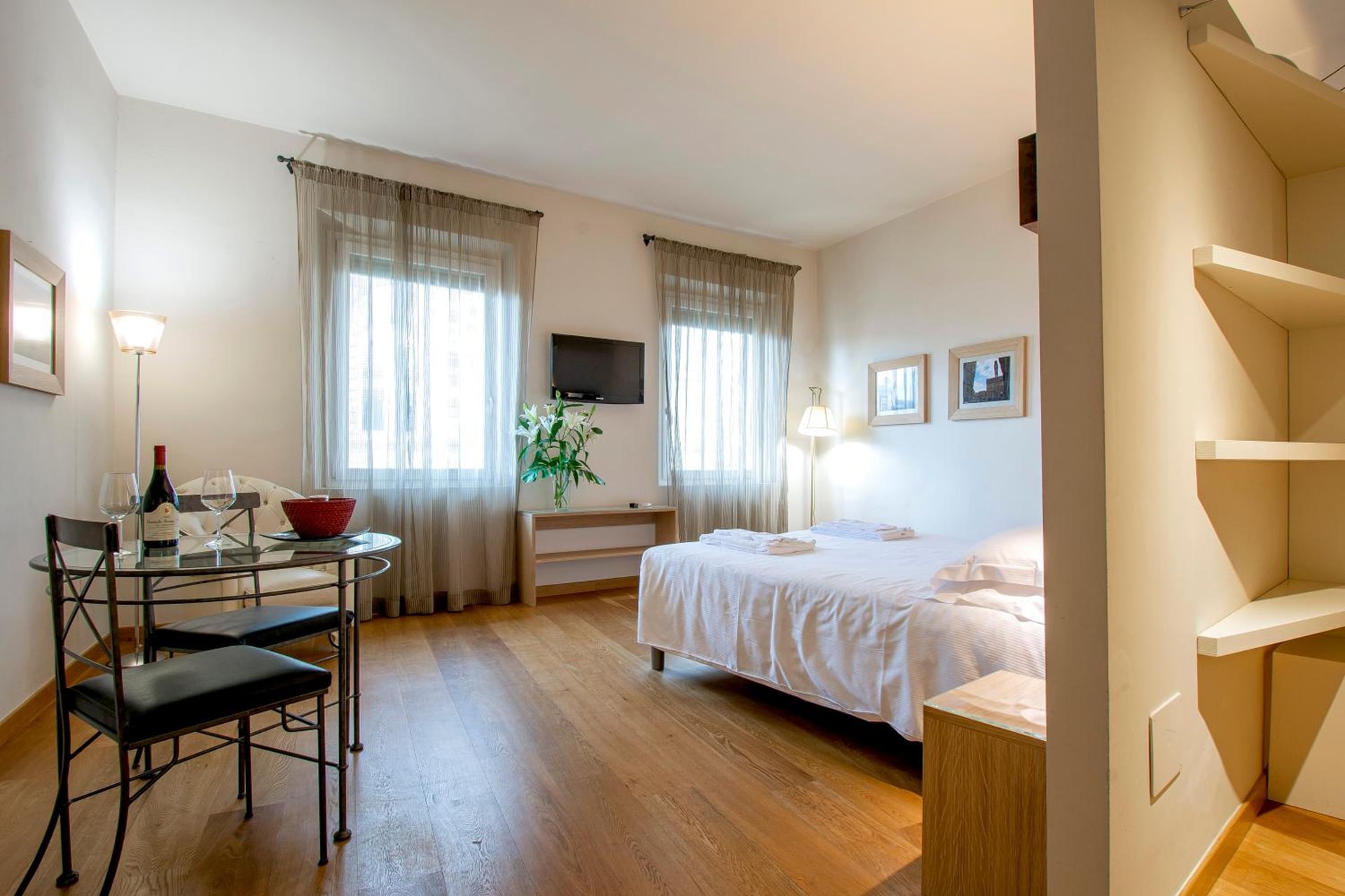 hotel room