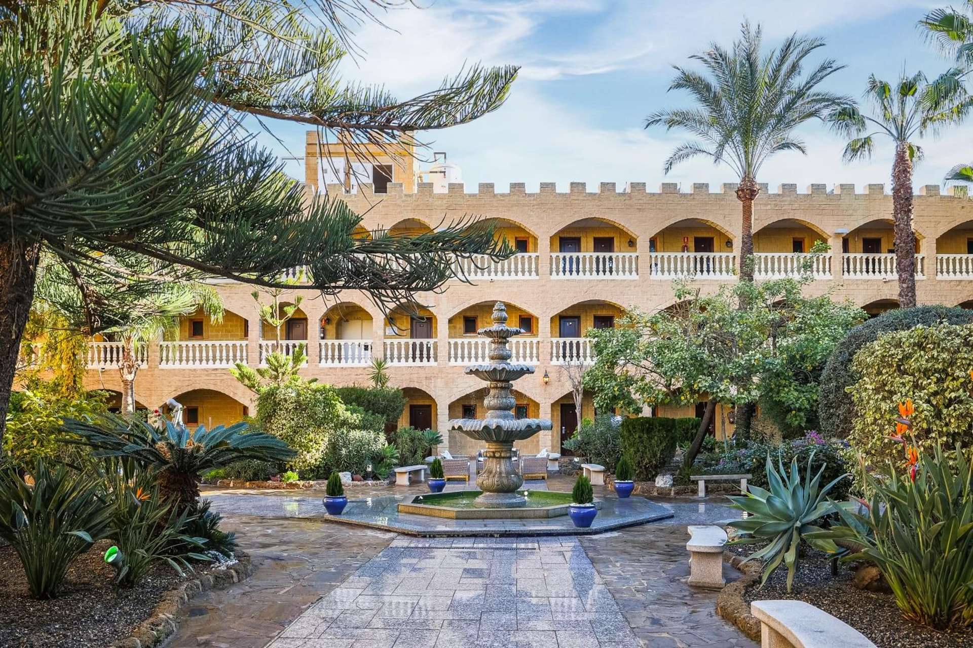 Hotel Plaza Del Castillo