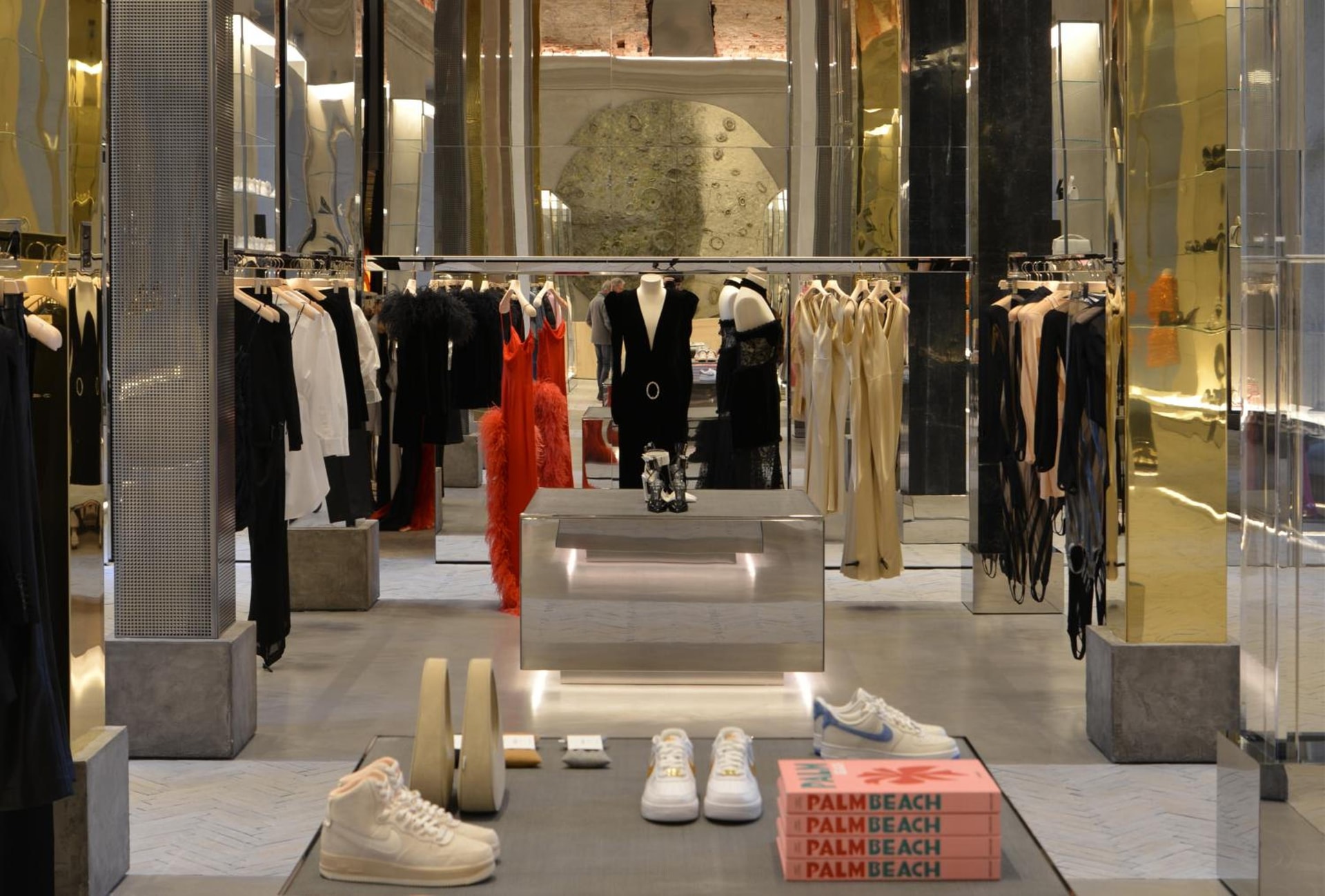 Portrait Milano - Lungarno Collection