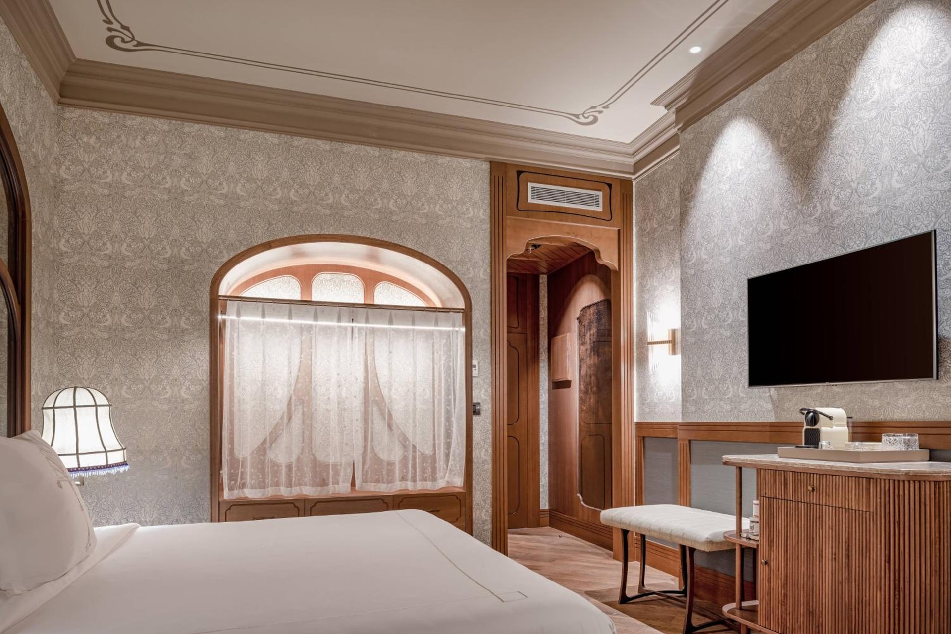 Palacio Santa Clara, Autograph Collection