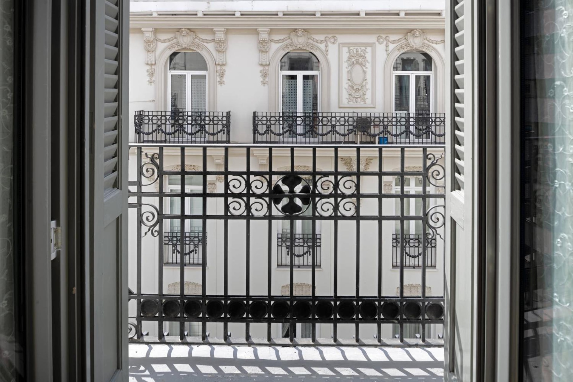 Palacio Santa Clara, Autograph Collection