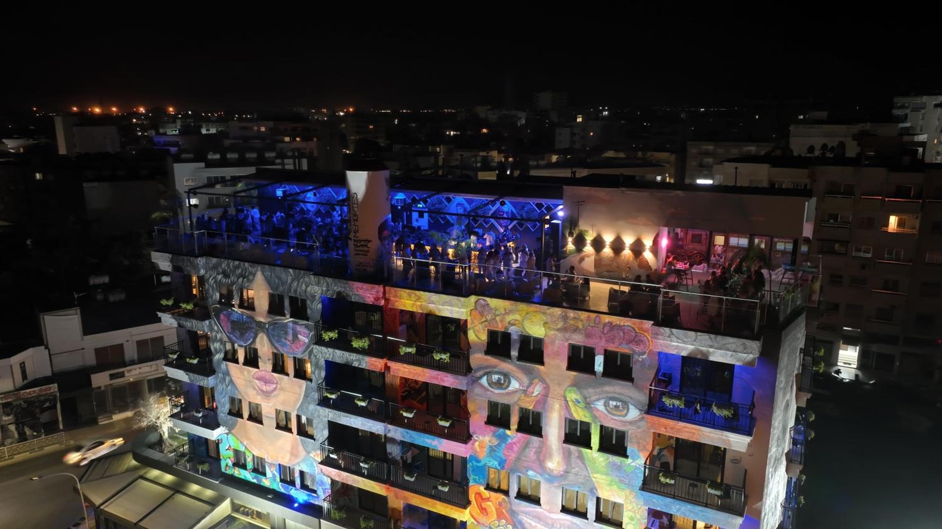 Rise Urban Art Hotel