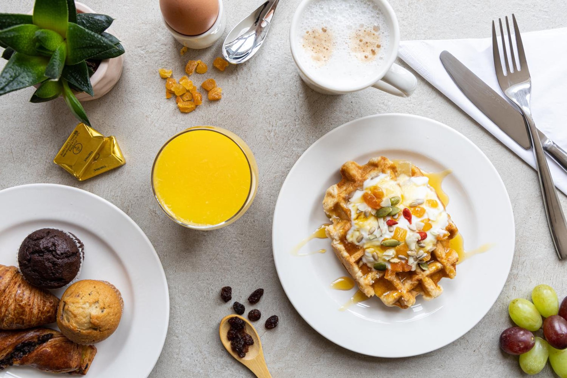 breakfast buffet