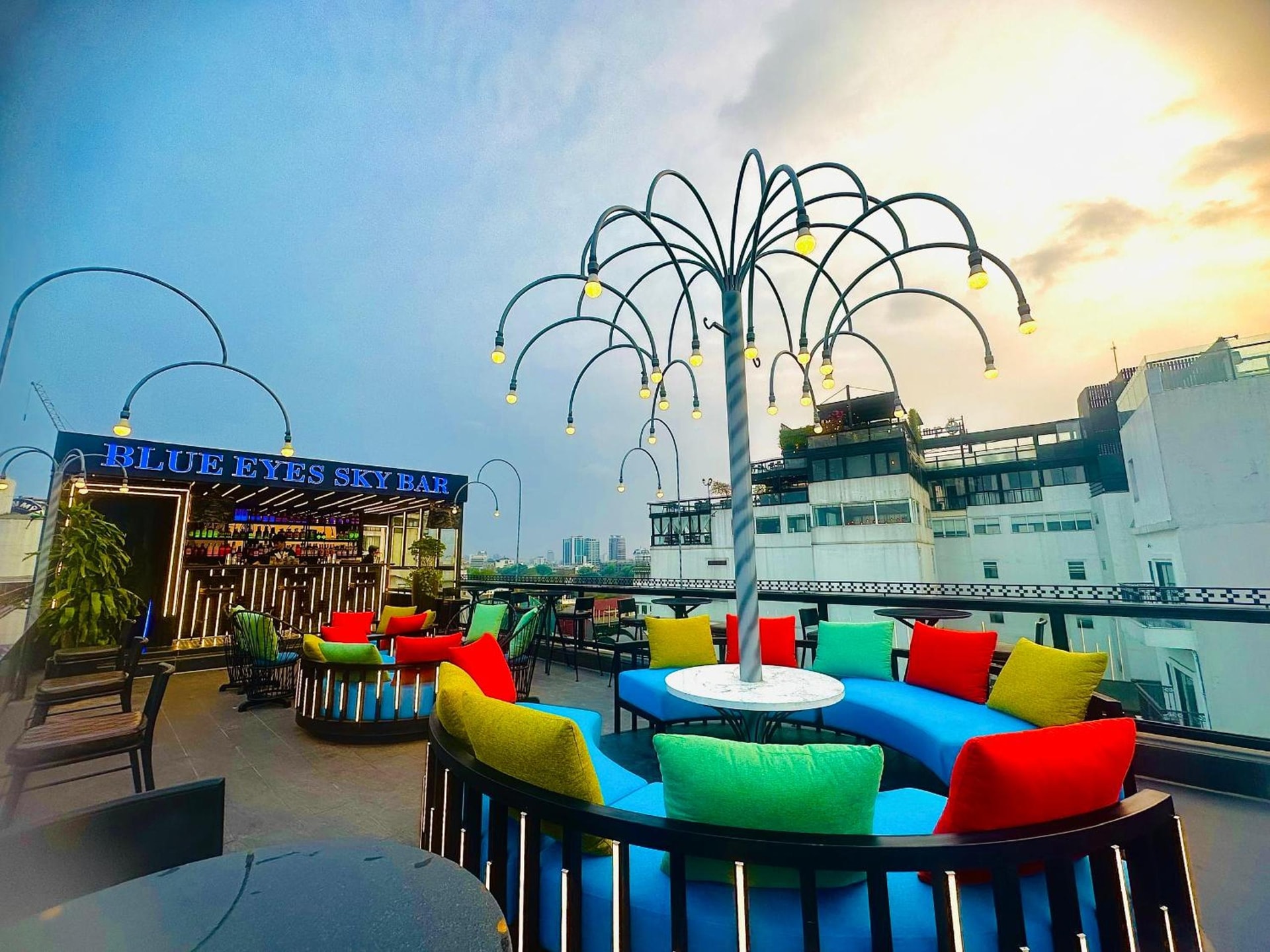 Shining Central Hotel & Spa