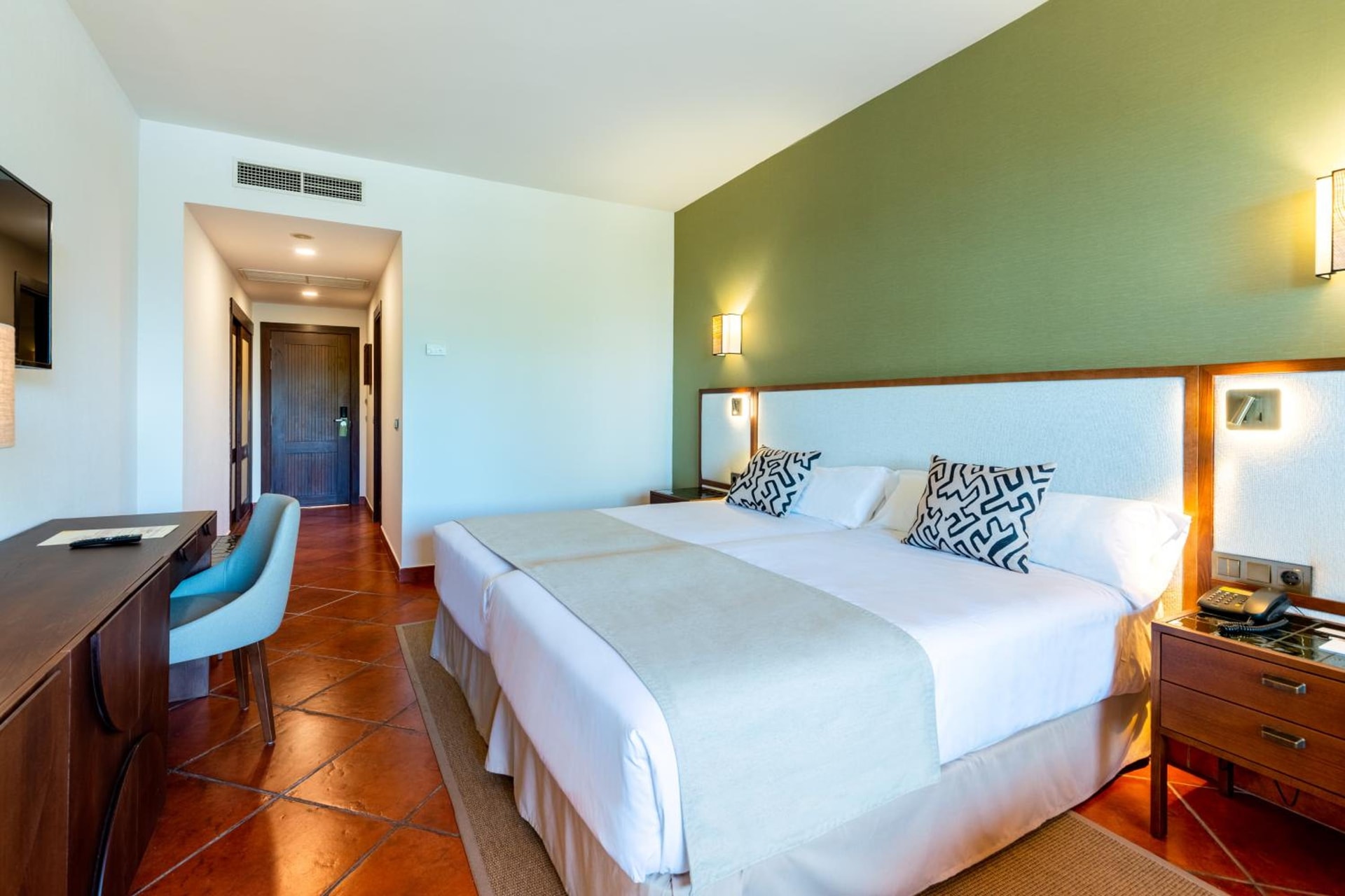 Puerto Antilla Grand Hotel
