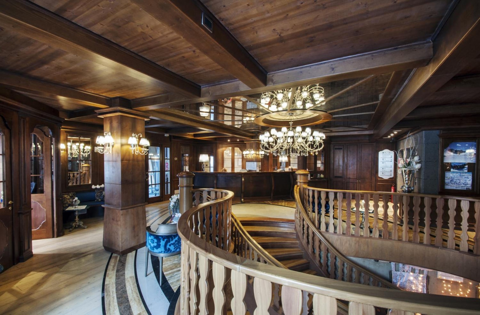 Cristal Palace Hotel