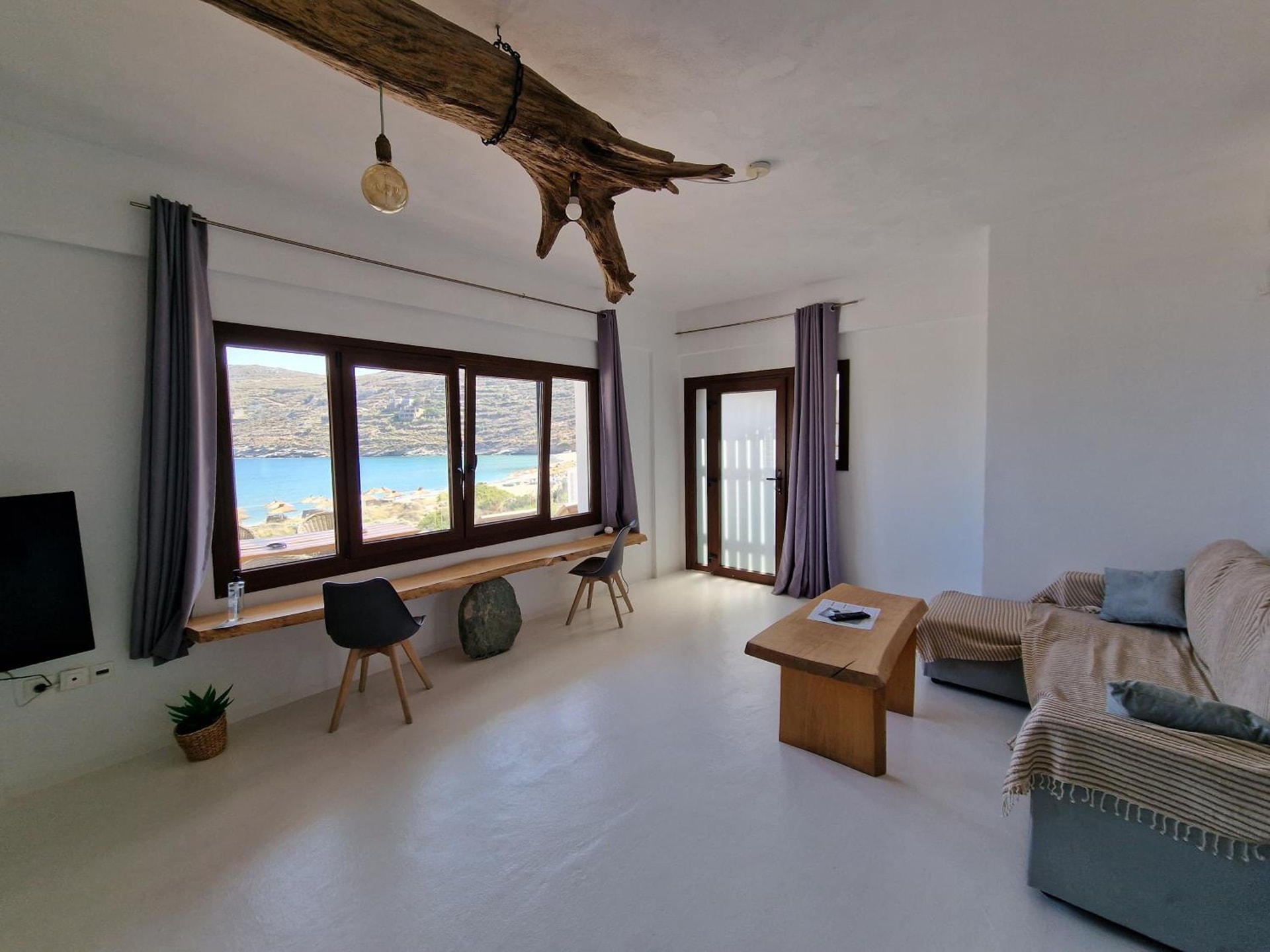 Spathi Beach Suites Kea