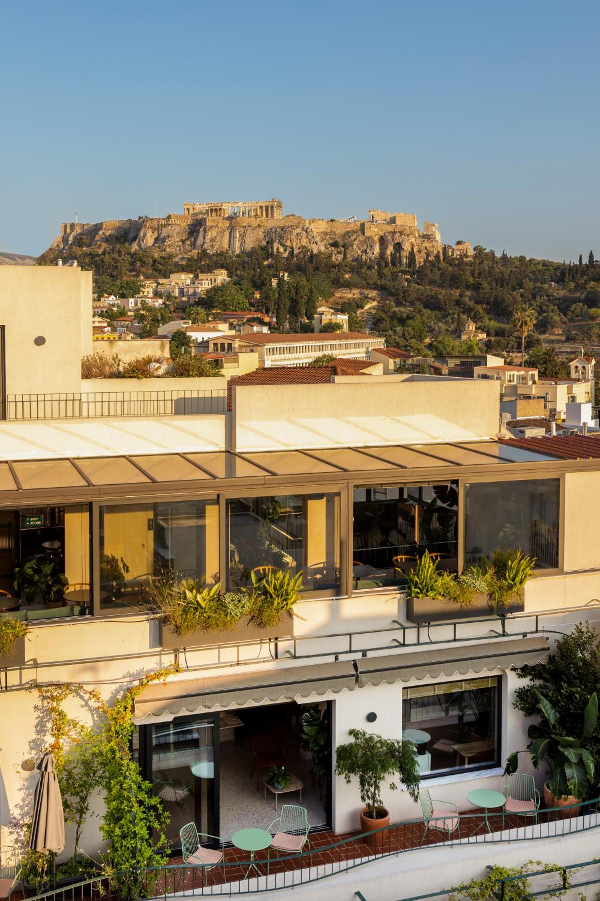 L'Avventura Athens