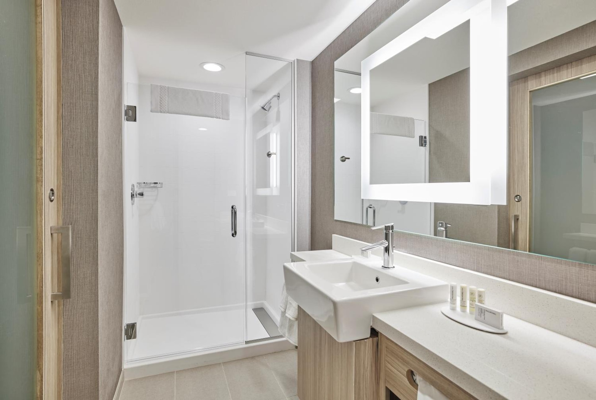 SpringHill Suites by Marriott Chicago Chinatown