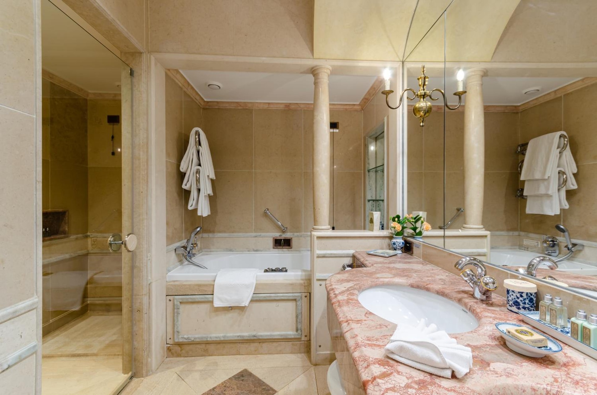 Olissippo Lapa Palace – The Leading Hotels of the World