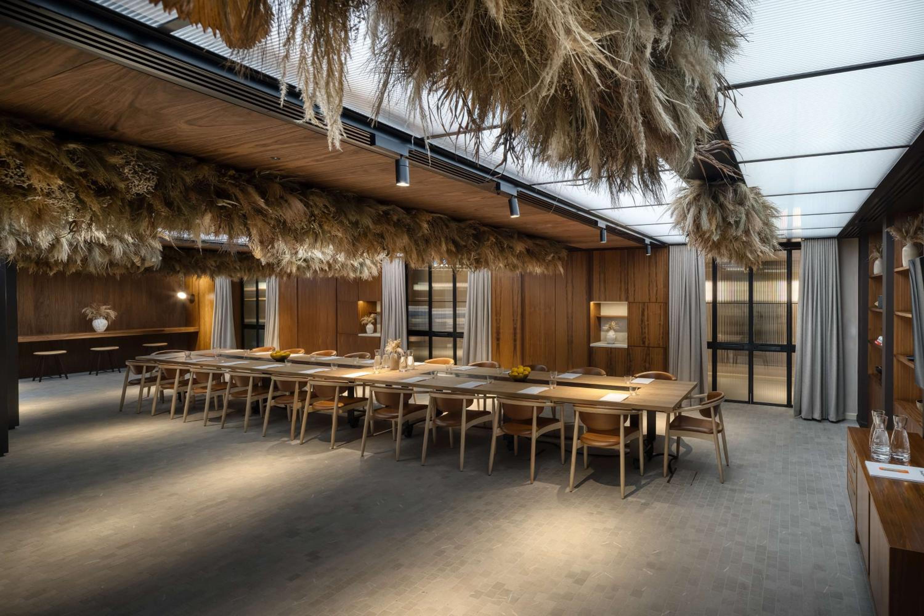 restaurant