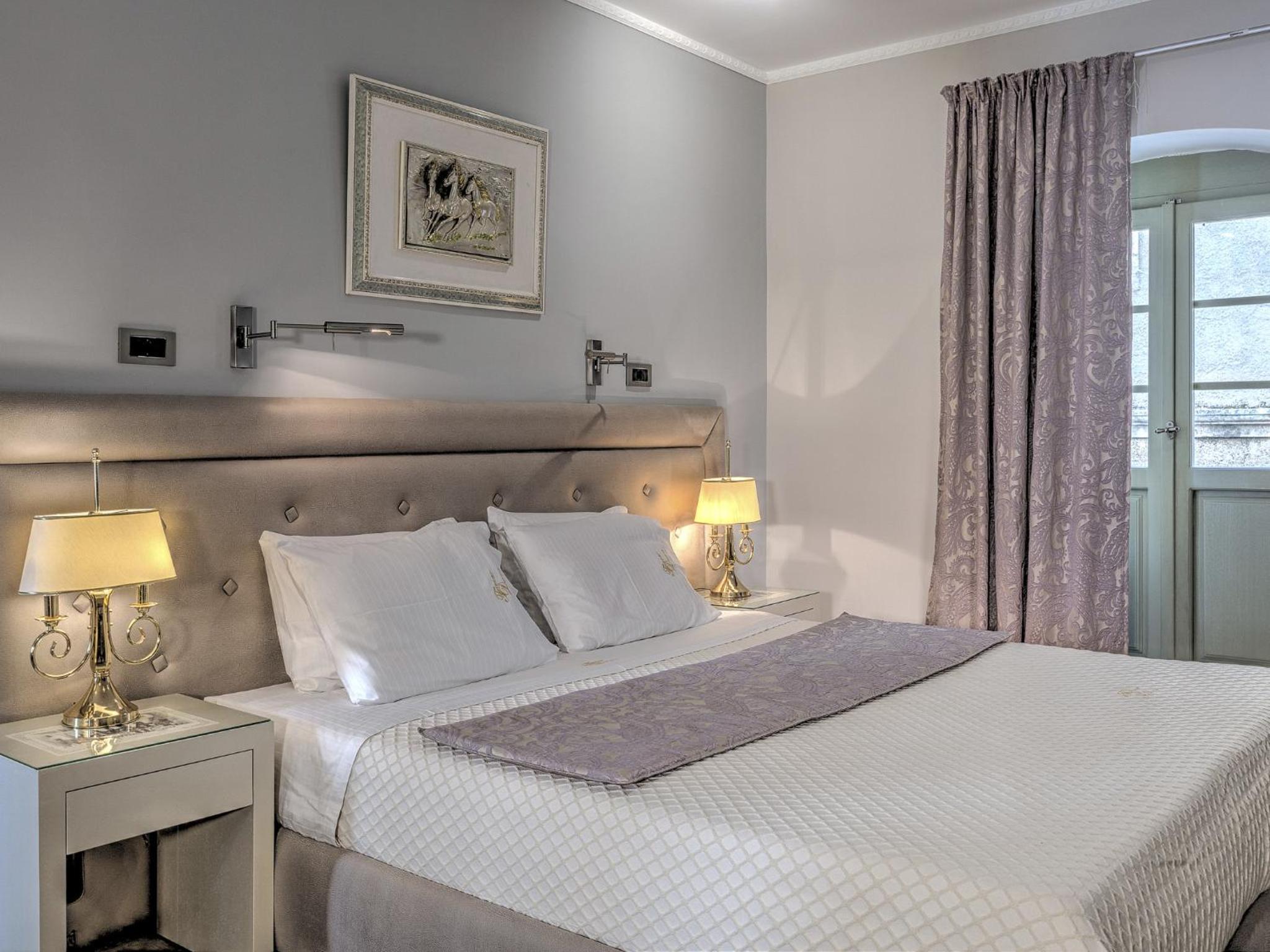 Fiscardonna Luxury Suites