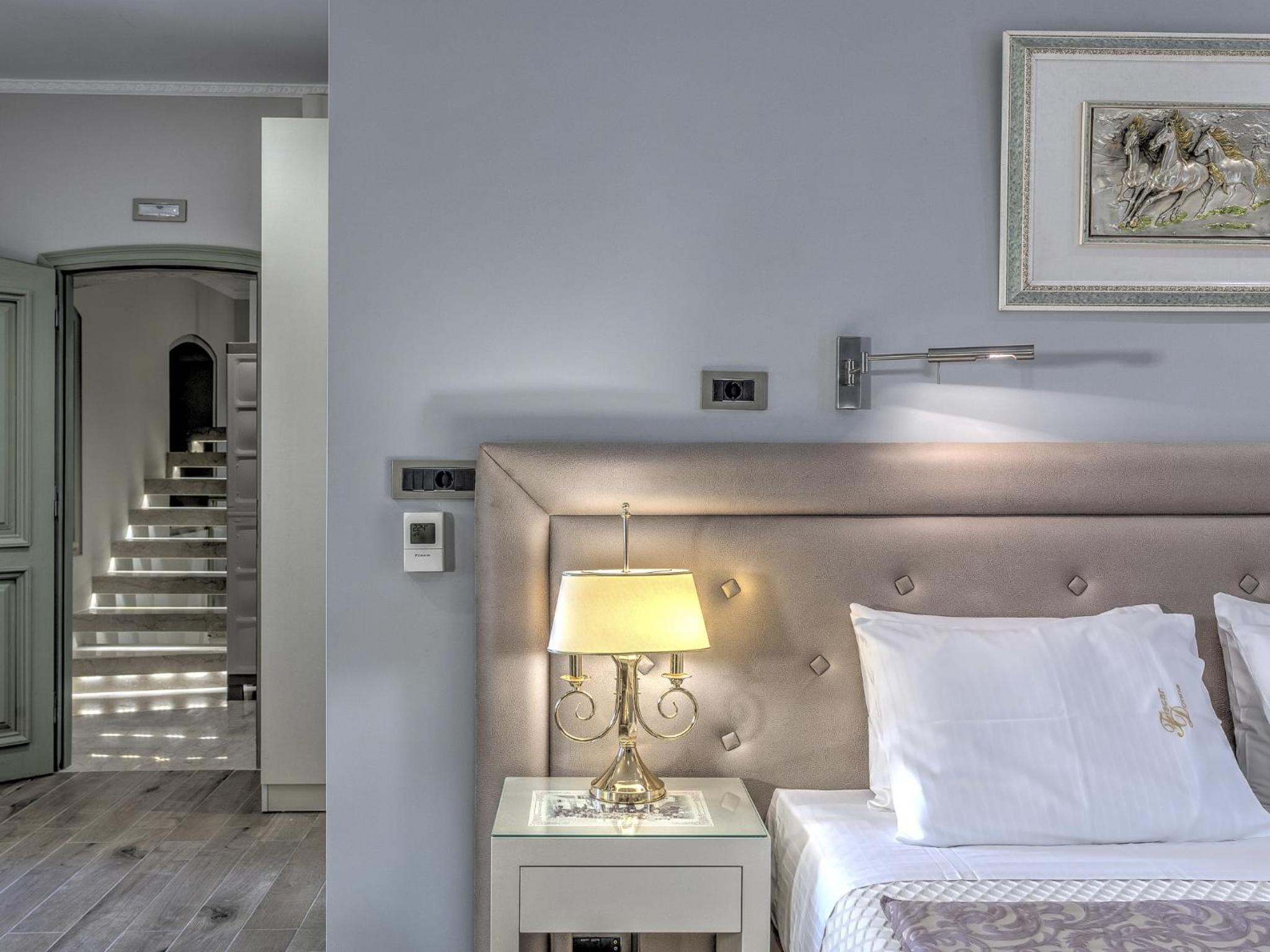 Fiscardonna Luxury Suites