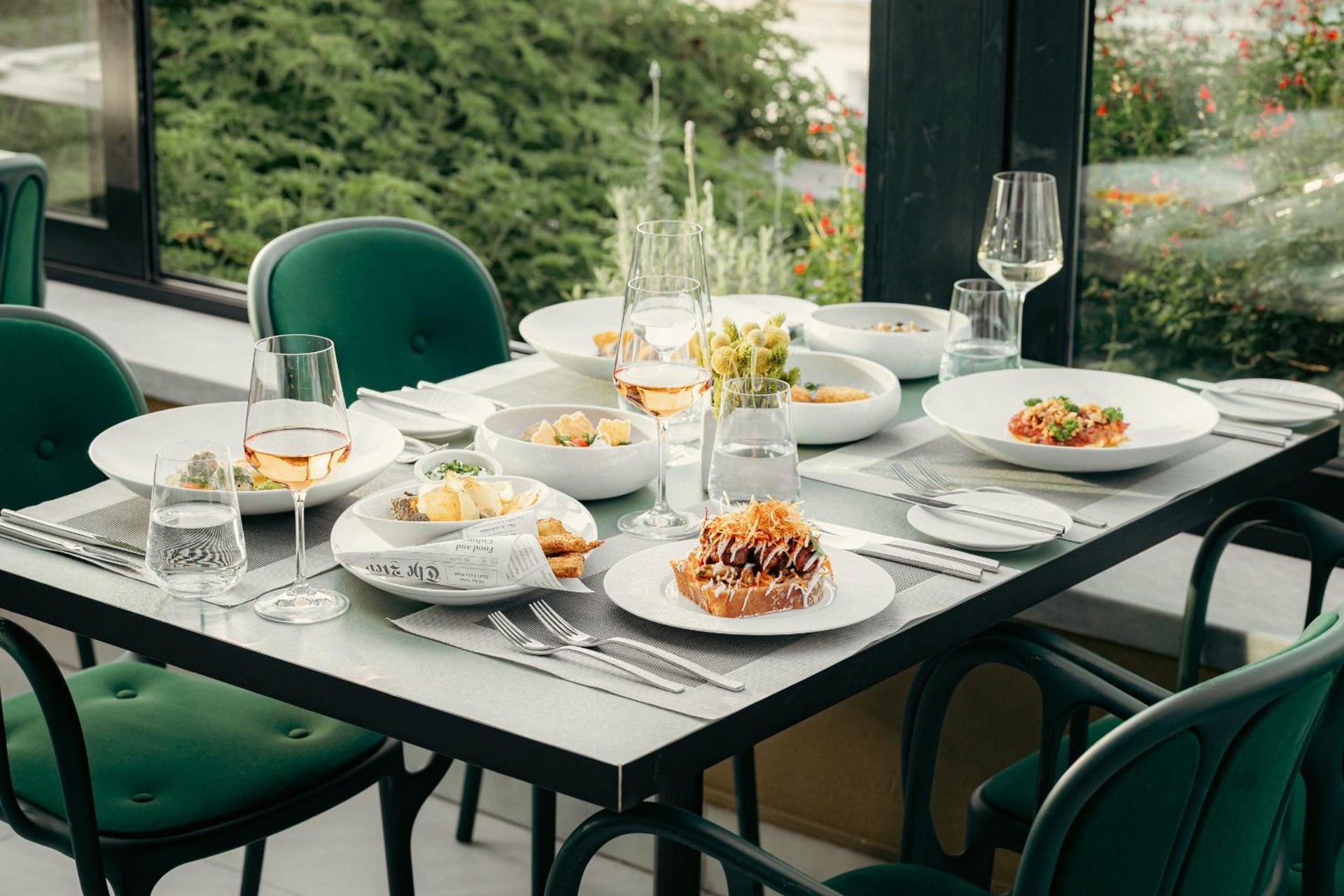 dining